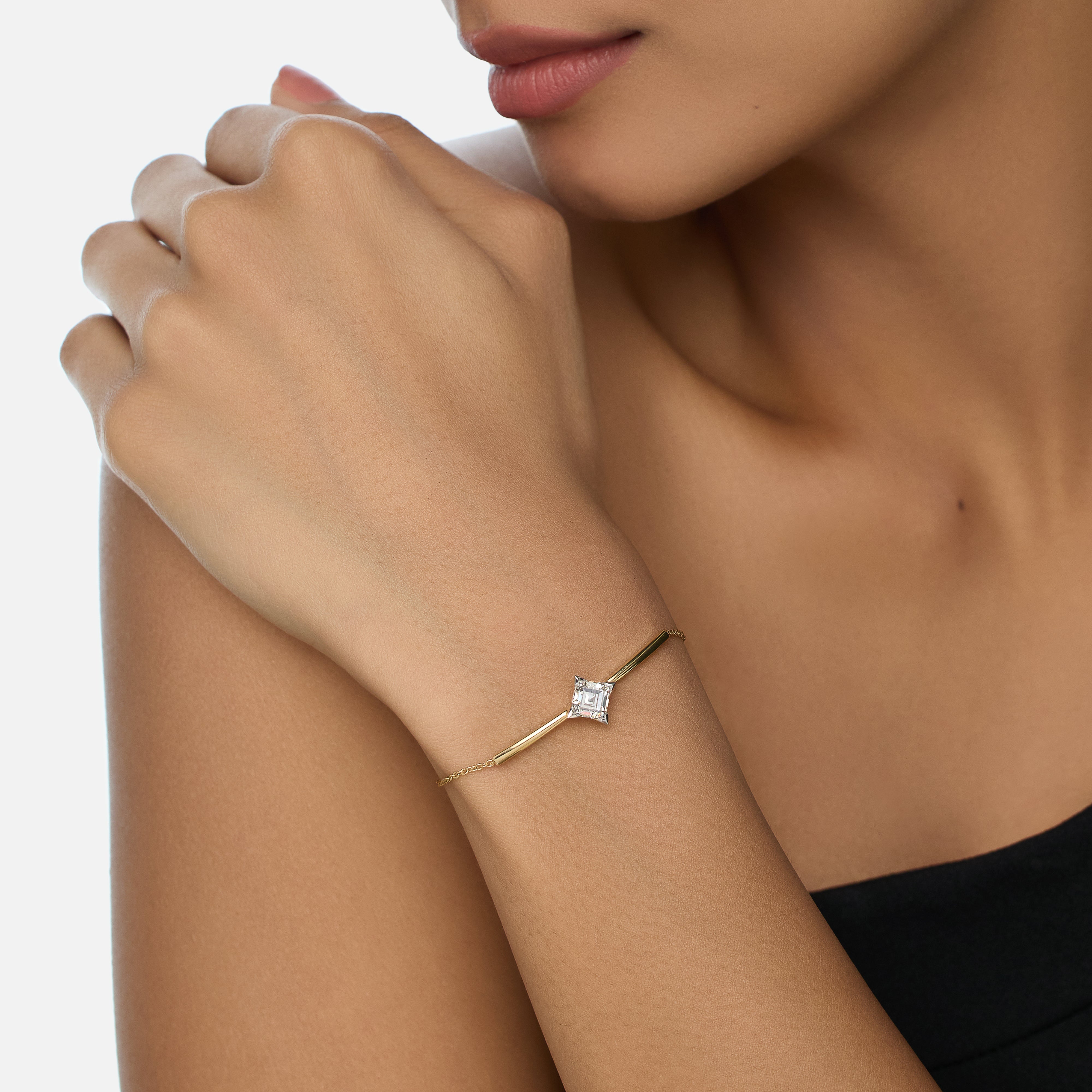 Square Step-Cut Lab-Grown Diamond Bracelet in 18Kt Yellow Gold | SKU : 0021916373