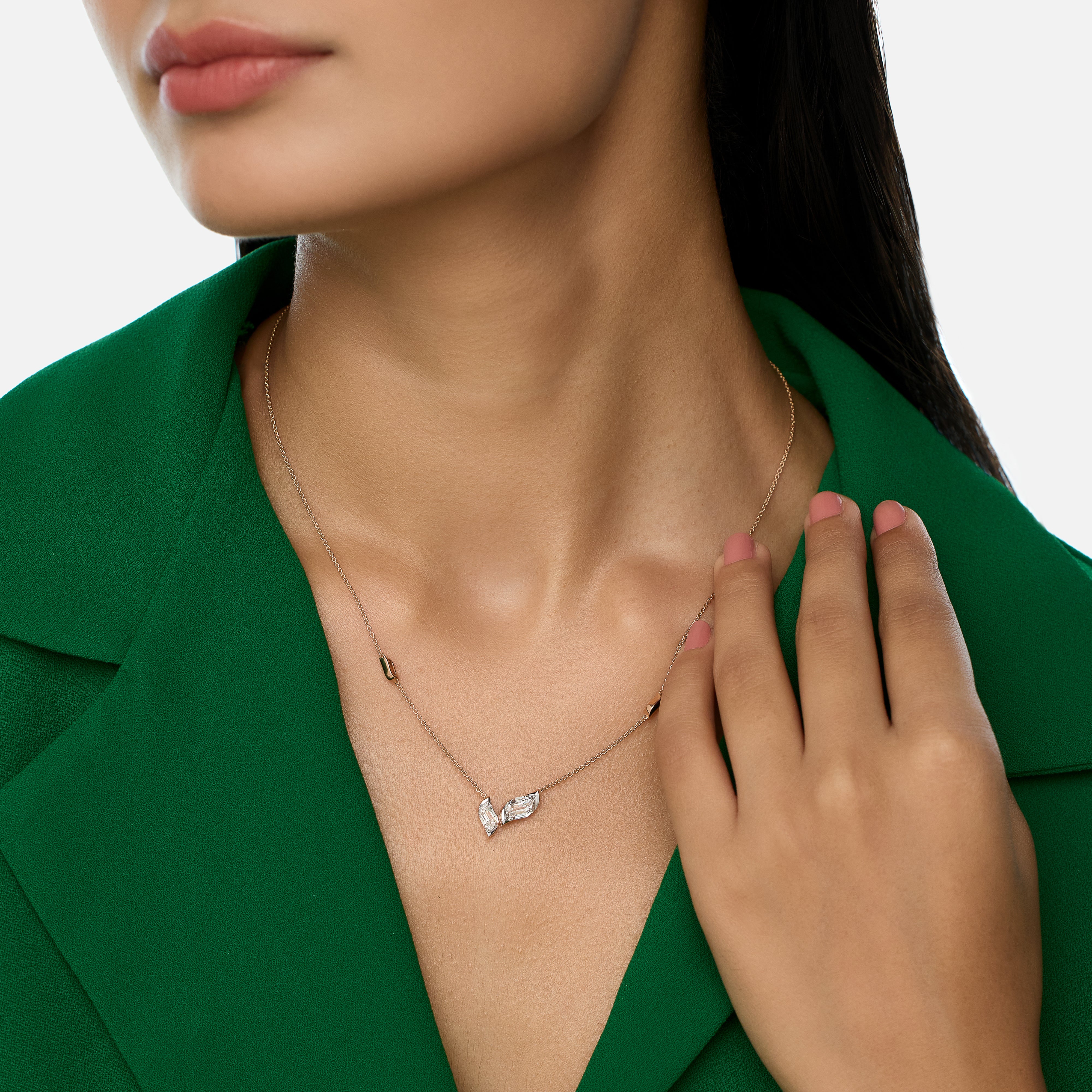 Organic Curve Gold Chain Pendant with Dual Flame Cut Lab-Grown Diamonds | SKU : 0003767009