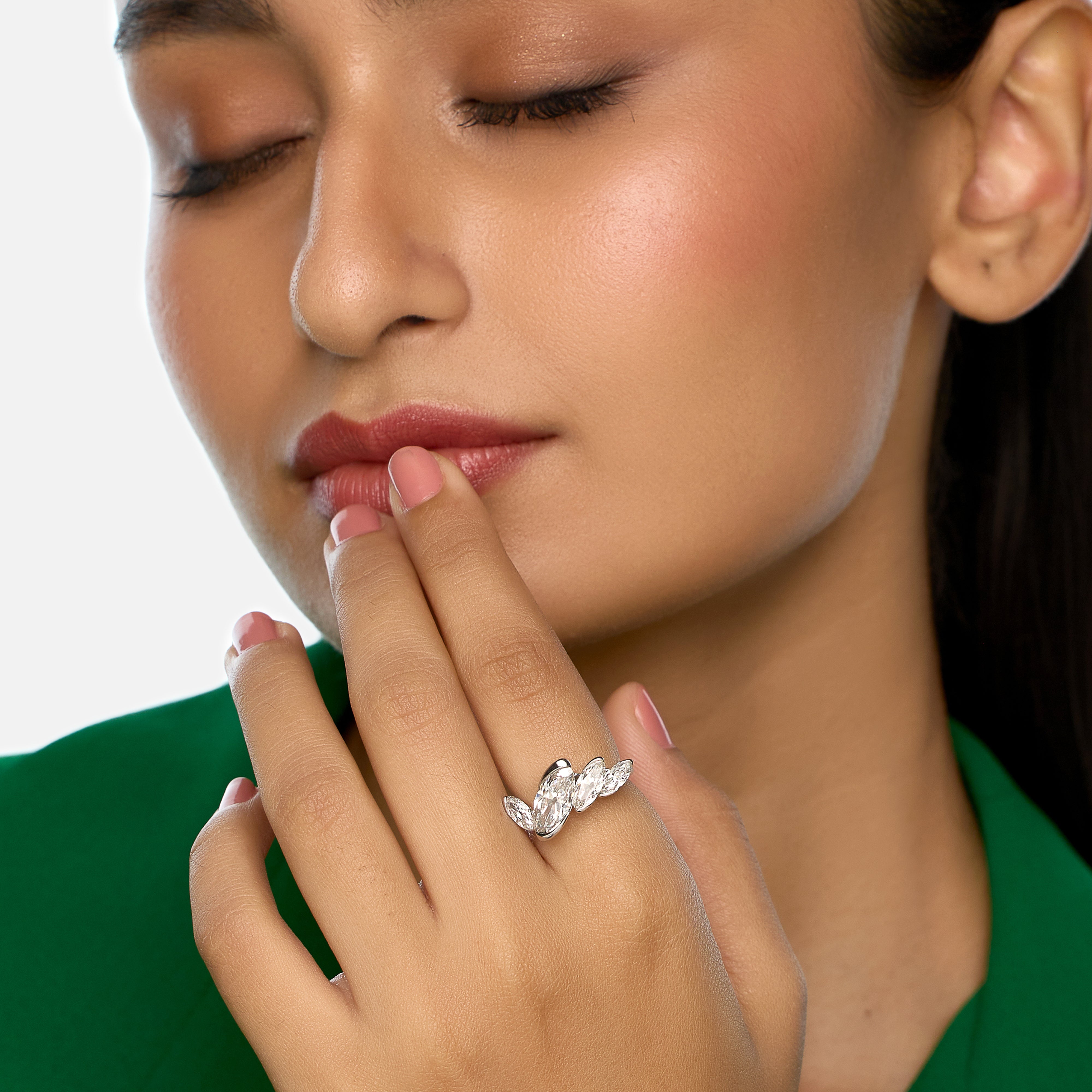 White Gold Ring with Cascading Oval Cut Lab-Grown Diamonds | SKU : 0021963810