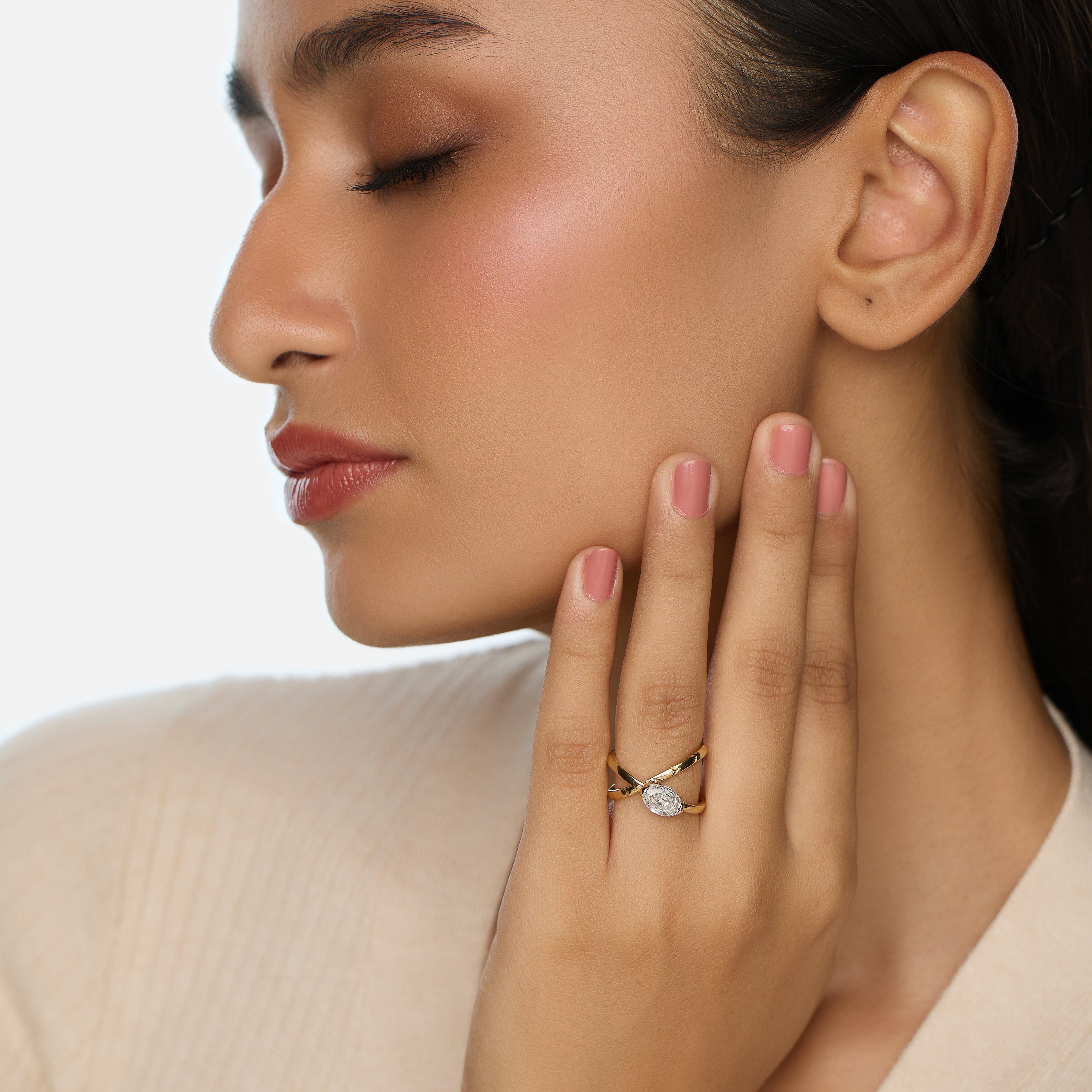 Yellow Gold Crossover Oval Step-Cut Lab-Grown Diamond Ring | SKU : 0021922961