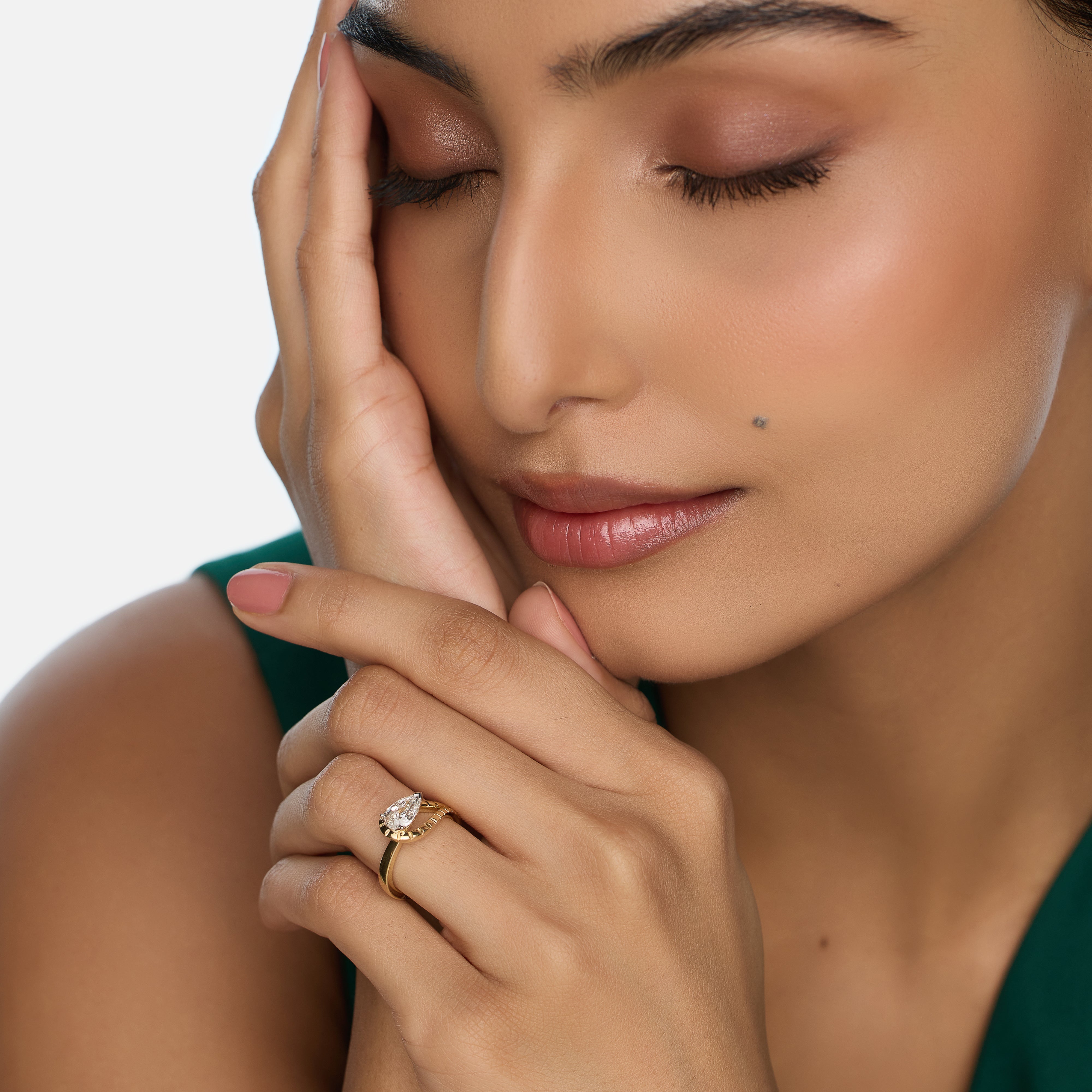 Yellow Gold Pear Step-Cut Lab-Grown Diamond Twist Ring | SKU : 0021922992