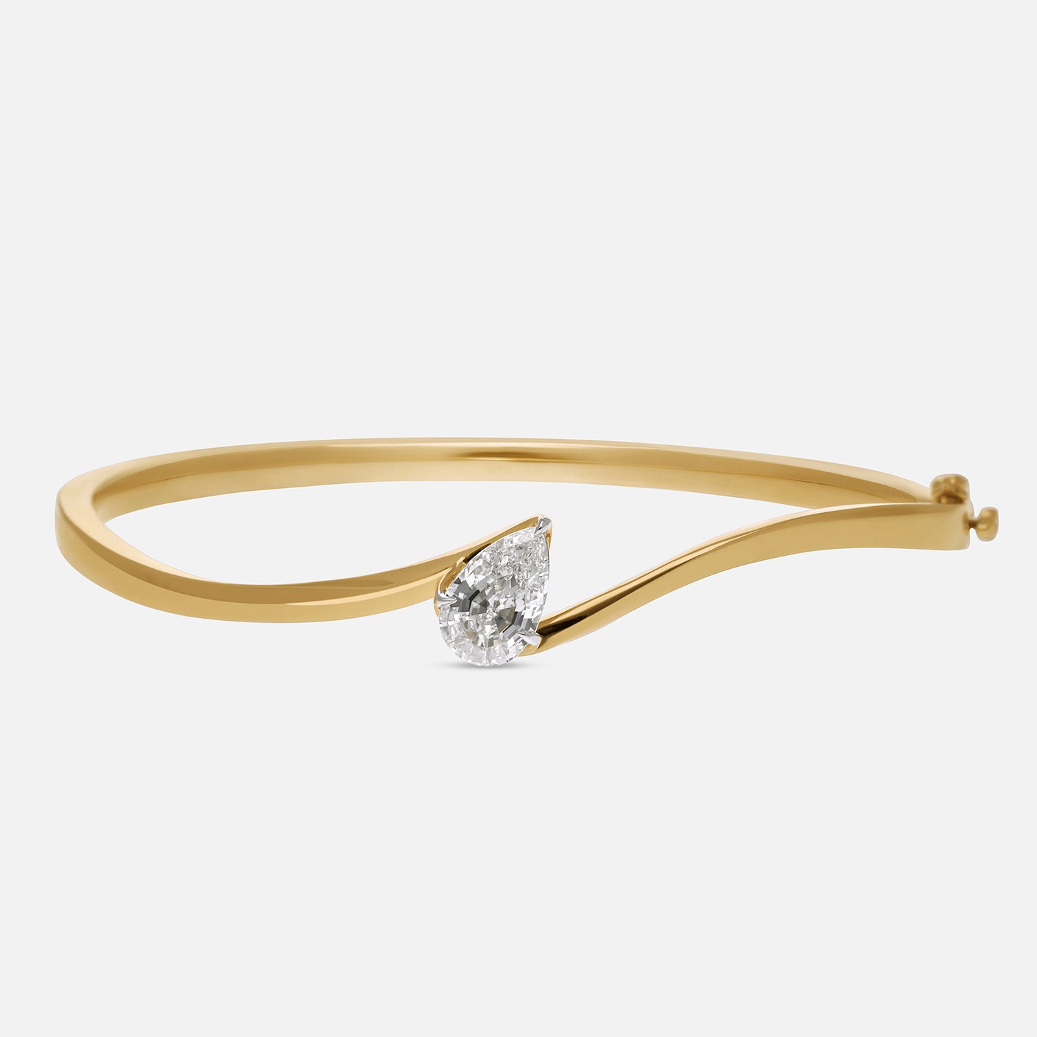 Gold Sculpted Bangle with Pear Step-Cut Lab-Grown Diamond | SKU : 0021916410