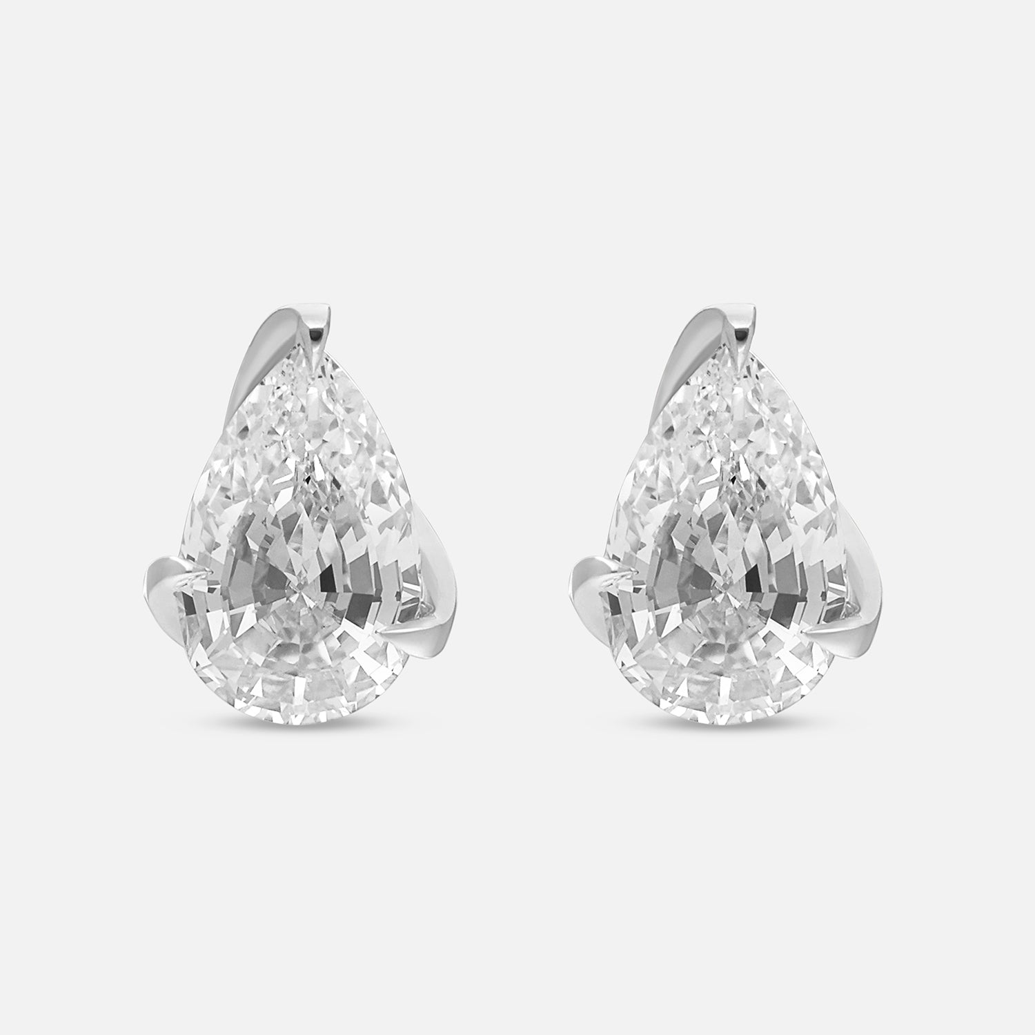 White Gold Tops Set with Pear-Cut Lab-Grown Diamond | SKU : 0021938733