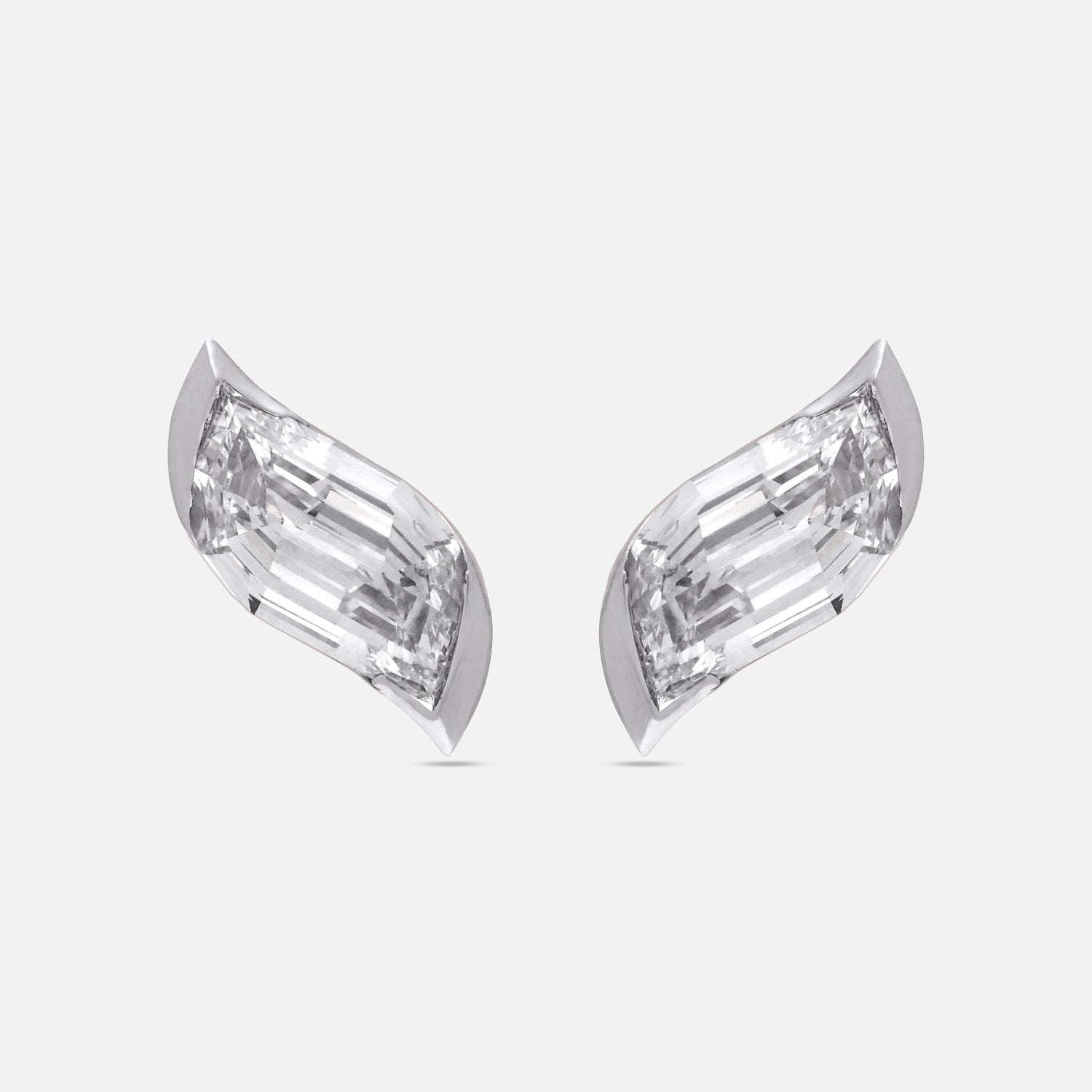 Rose Gold Stud Earrings with Flame-Cut Lab-Grown Diamonds | SKU : 0021912894