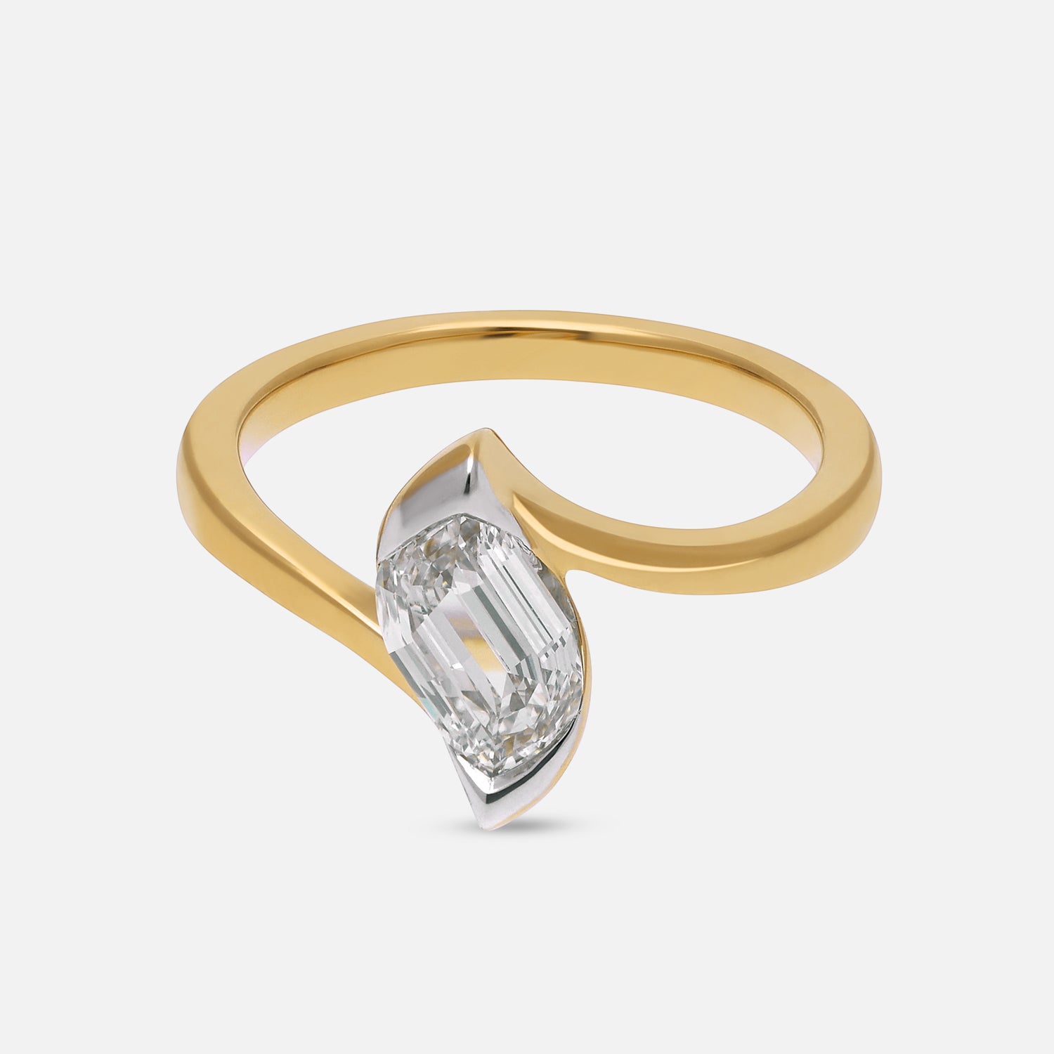 Gold Ring with Flame-Cut Lab-Grown Diamond | SKU : 0021923364
