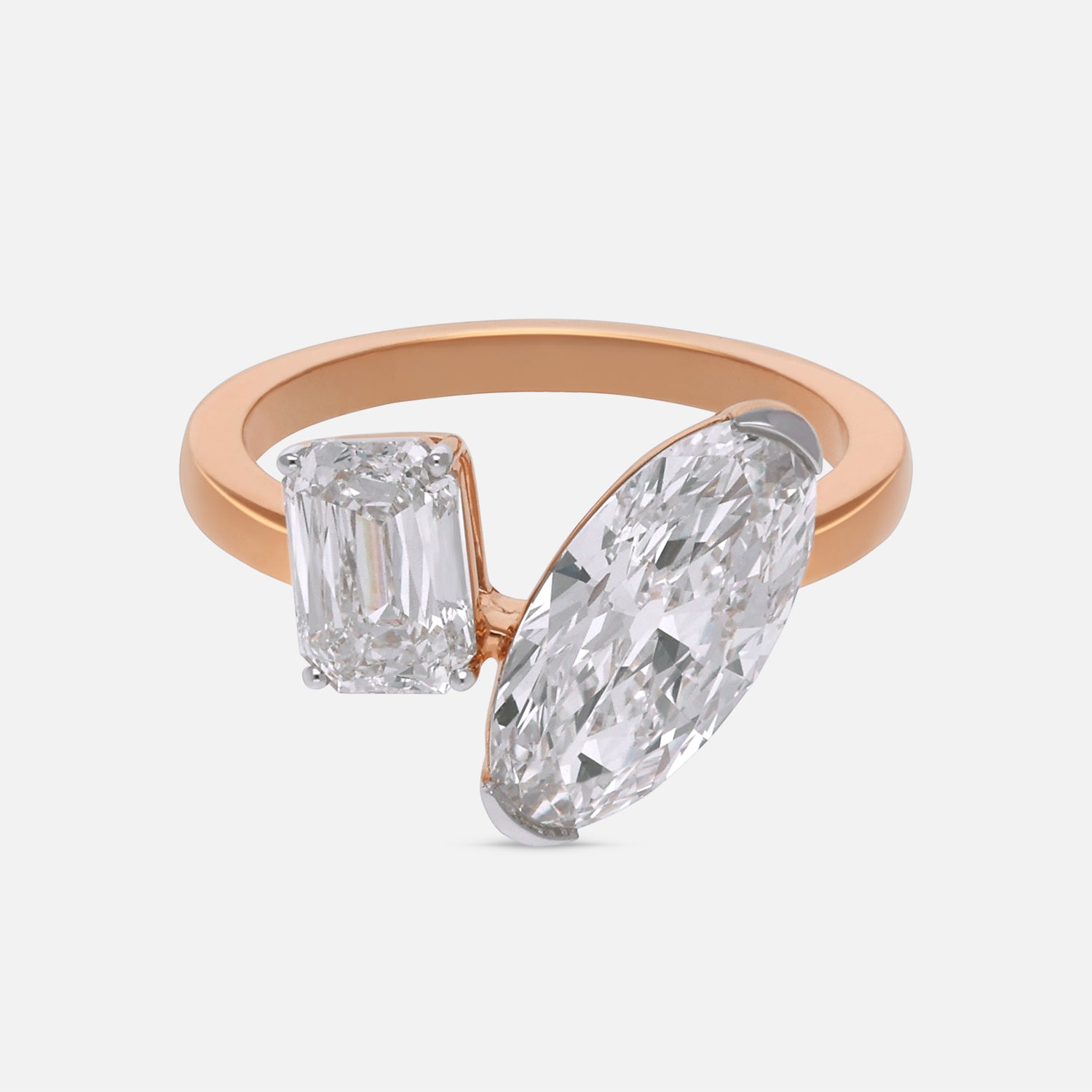 Open Gold Ring with Oval Step Cut and Heritage Emerald-Cut Lab-Grown Diamonds | SKU : 0003761632