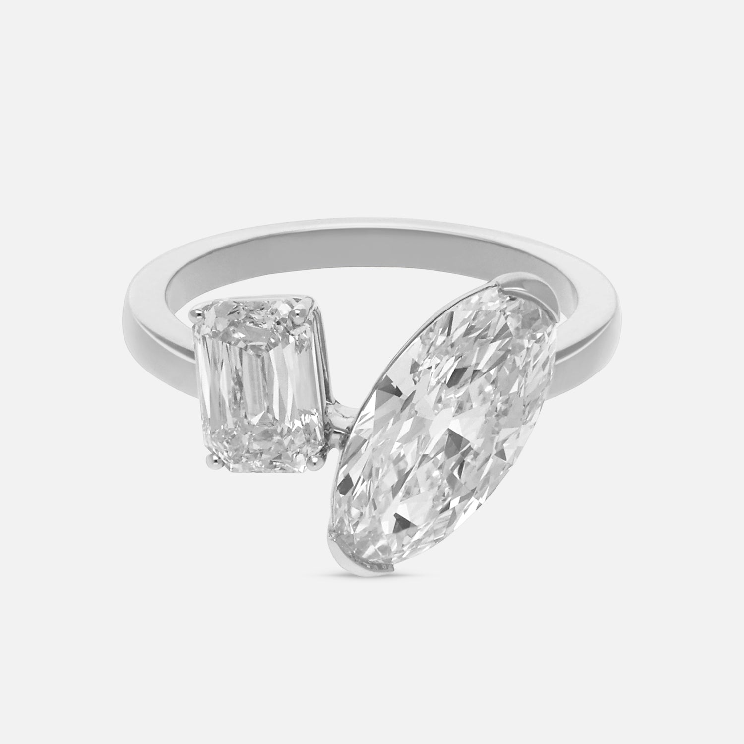 Contemporary Gold Ring with Emerald Step Cut and Roval Cut Lab-Grown Diamonds | SKU : 0021961359