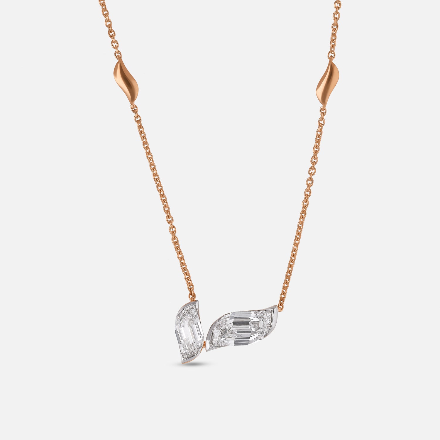 Organic Curve Gold Chain Pendant with Dual Flame Cut Lab-Grown Diamonds | SKU : 0003767009