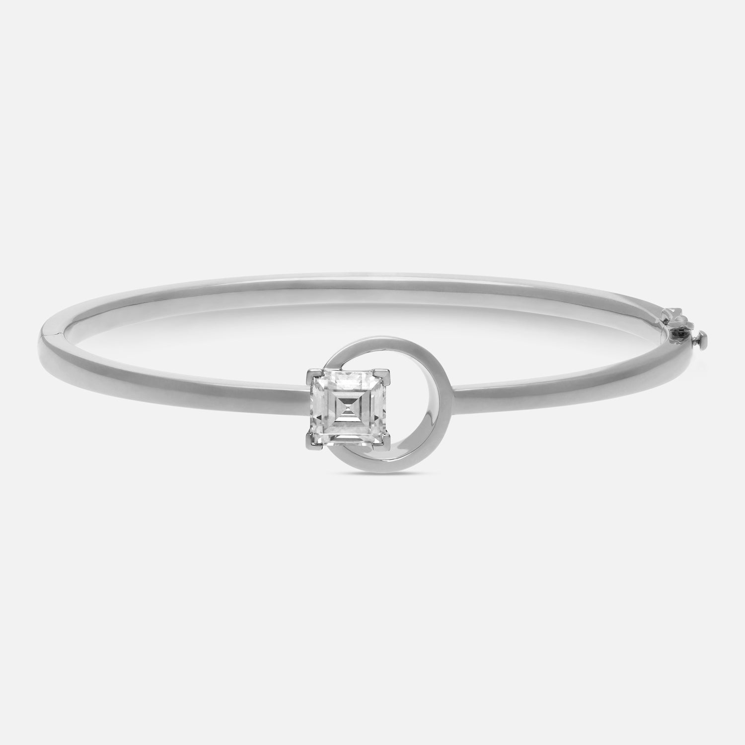 Sleek Gold Bangle with Square Step-Cut Lab-Grown Diamond Centerpiece | SKU : 0021971266