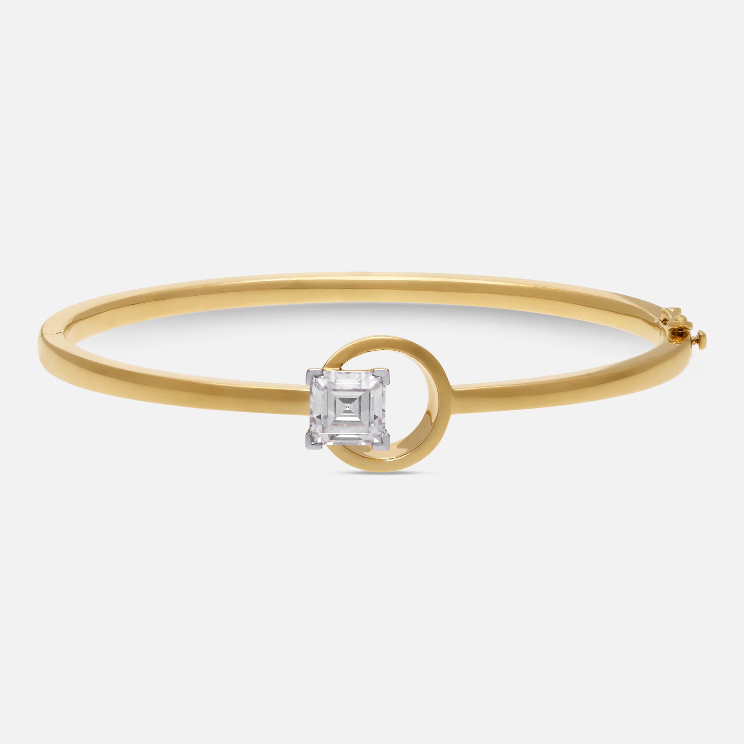 Yellow Gold Bangle with Square Step-Cut Lab-Grown Diamond Center | SKU : 0021923982