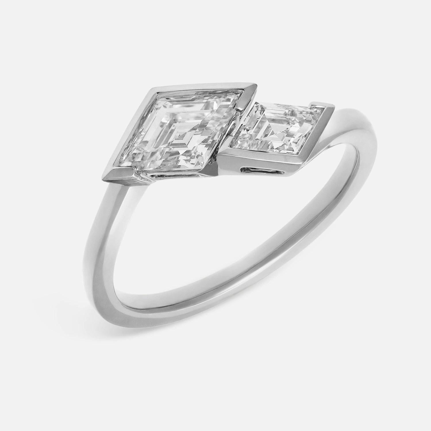 White Gold Ring Set with Lozenge Pointed-Cut Lab-Grown Diamonds | SKU : 0021929953