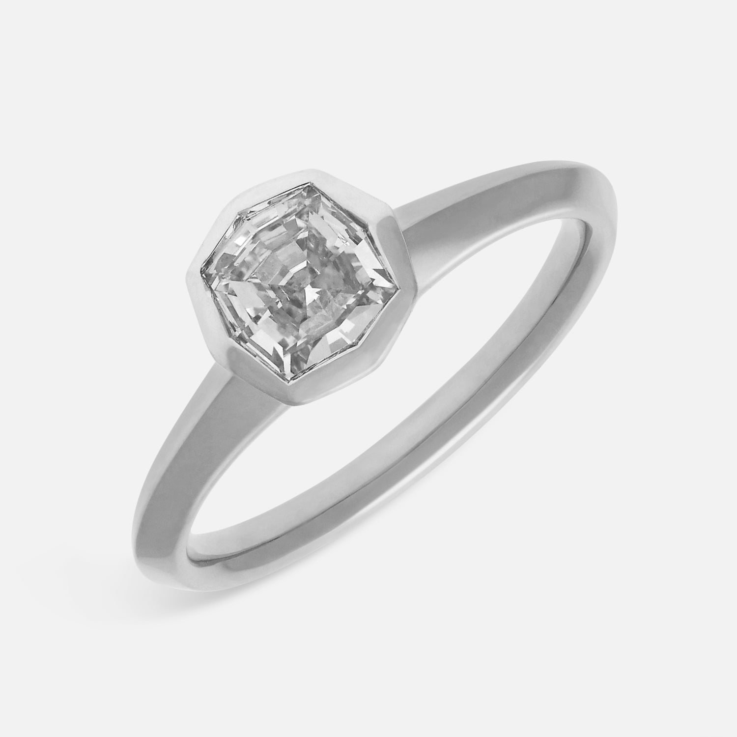 Exquisite White Gold Ring Adorned with Octagon Step-Cut Lab-Grown Diamond | SKU : 0021929878