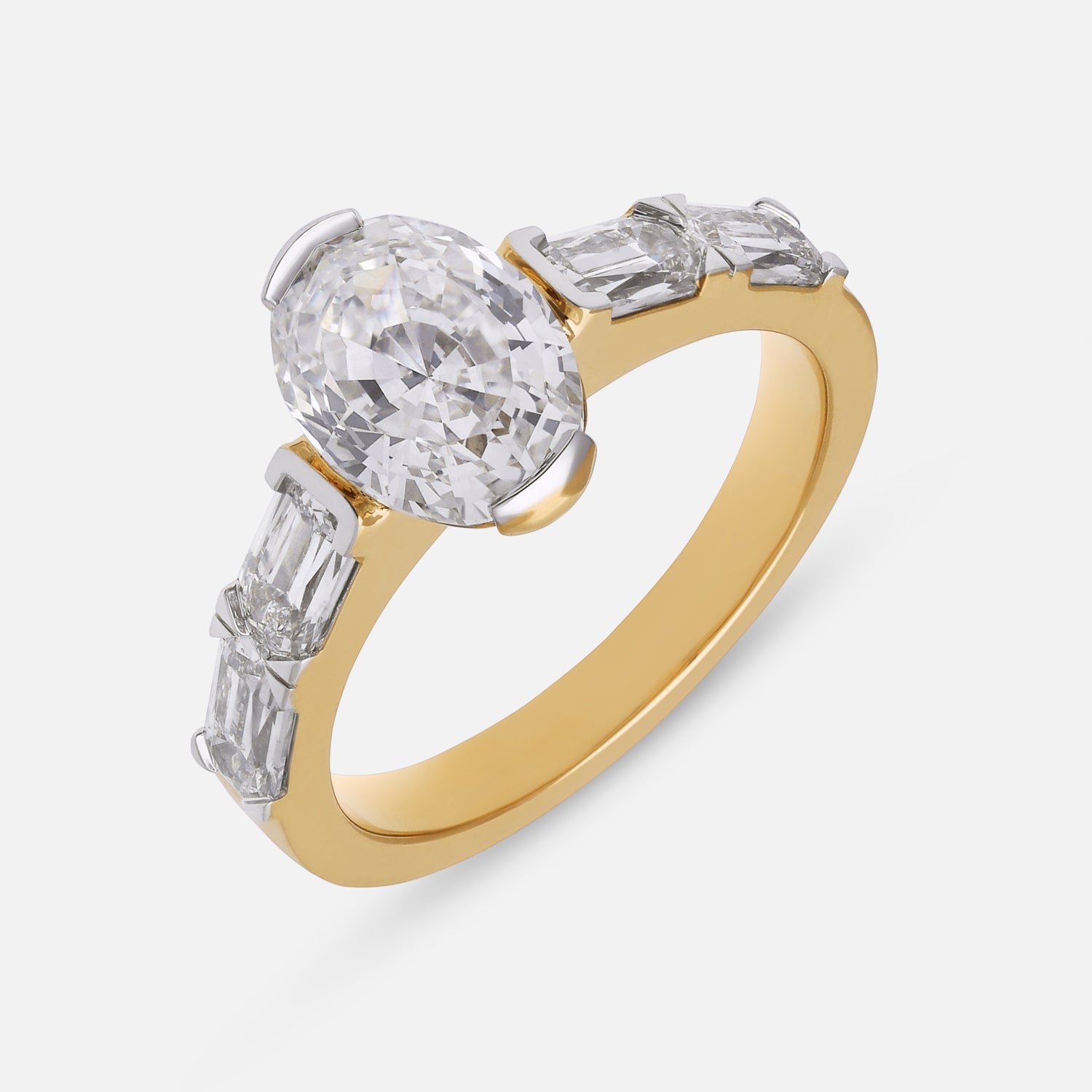 Yellow Gold Oval Step Cut and Elongated Cushion-Cut Lab-Grown Diamond Ring | SKU : 0021923159
