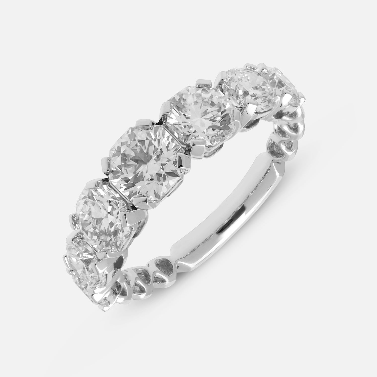 Refined Gold Band with Octagon-Cut Lab-Grown Diamonds | SKU : 0021969256