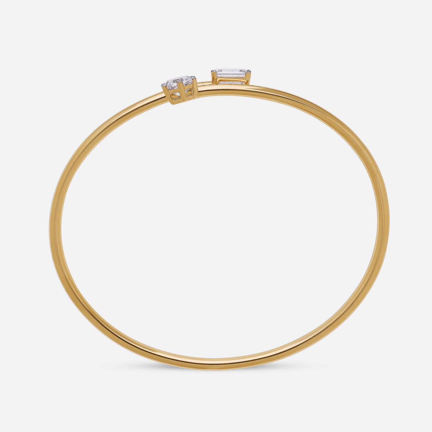 Yellow Gold Open Bangle with Hexagon Step & Elongated Cushion-Cut Lab-Grown Diamonds | SKU : 0003761694