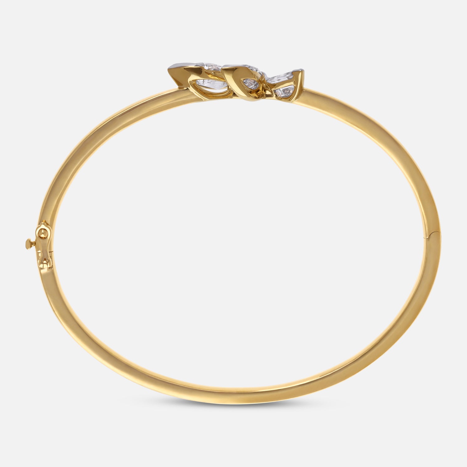 Yellow Gold Bangle with Tapered Flame-Cut Lab-Grown Diamonds | SKU : 0021924019