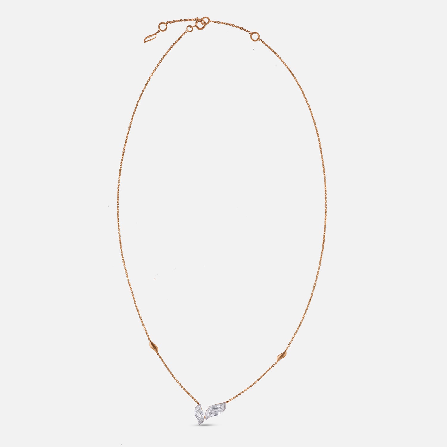 Organic Curve Gold Chain Pendant with Dual Flame Cut Lab-Grown Diamonds | SKU : 0003767009