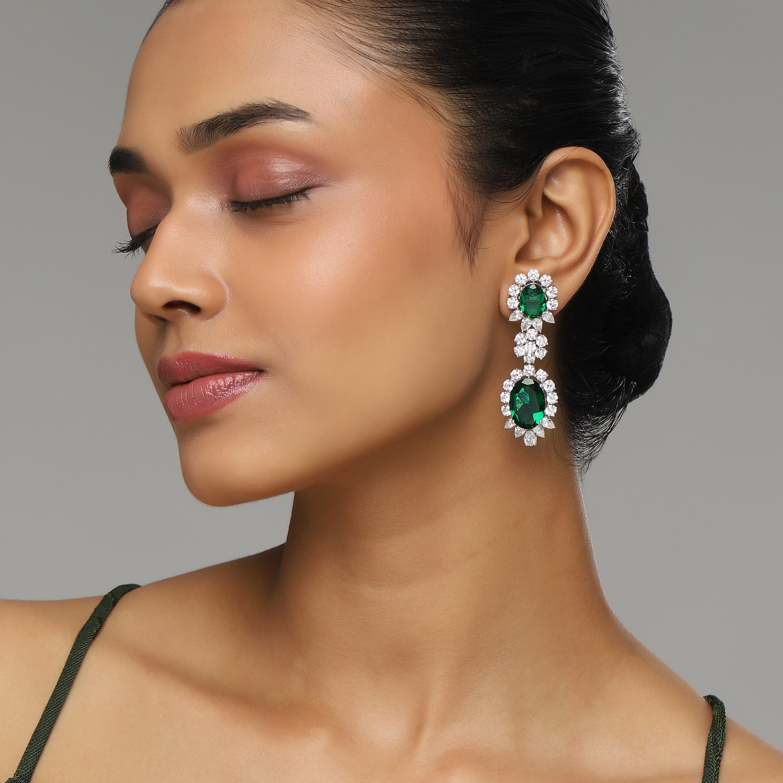 Round Brilliant- Pear- Marquise 10.65, 3.79 & 0.60 Carat Oval Green Gems Lab Grown Solitaire Diamonds Earrings | SKU : 0020186807 - crash.club by CKC