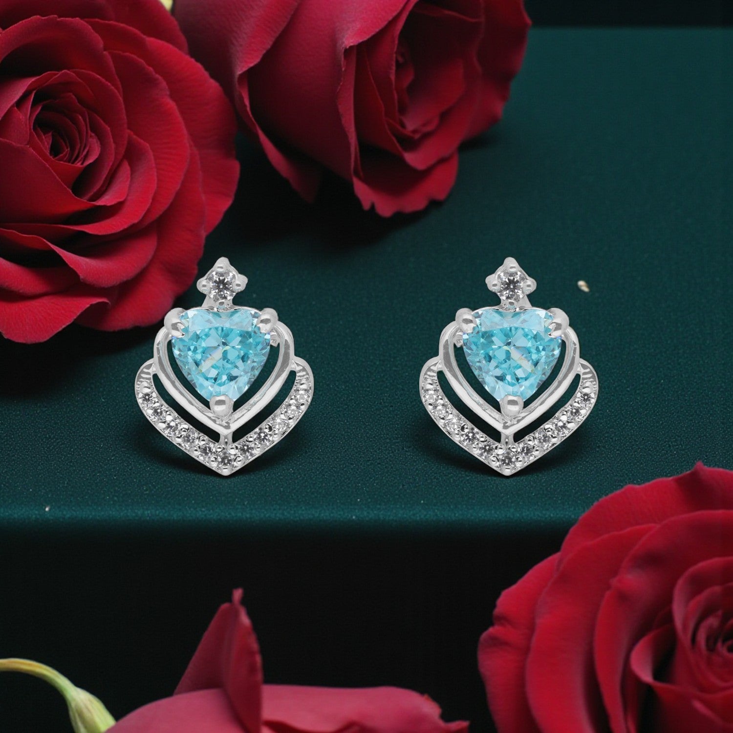 Sterling Silver Blue Heart Halo Stud Earrings – Valentine Collection | SKU : 0022621696, 0022621719, 0022621733, 0005683185, 0005683208, 0005683222, 0005683246, 0005683260, 0005683284, 0005683307