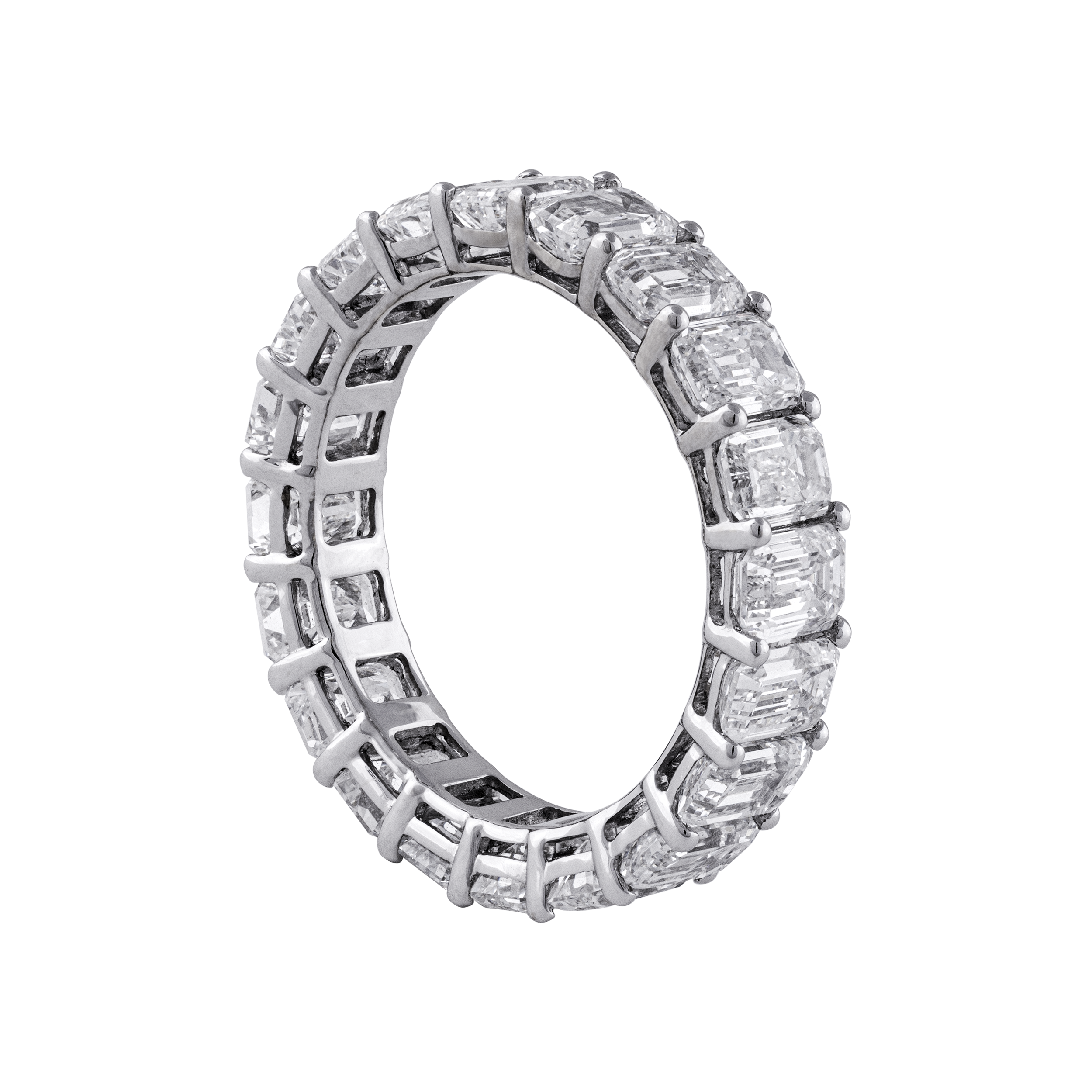 Emerald cut 5.56 Carat Classy Round Lab Grown Diamond Ring | SKU: 0019052618