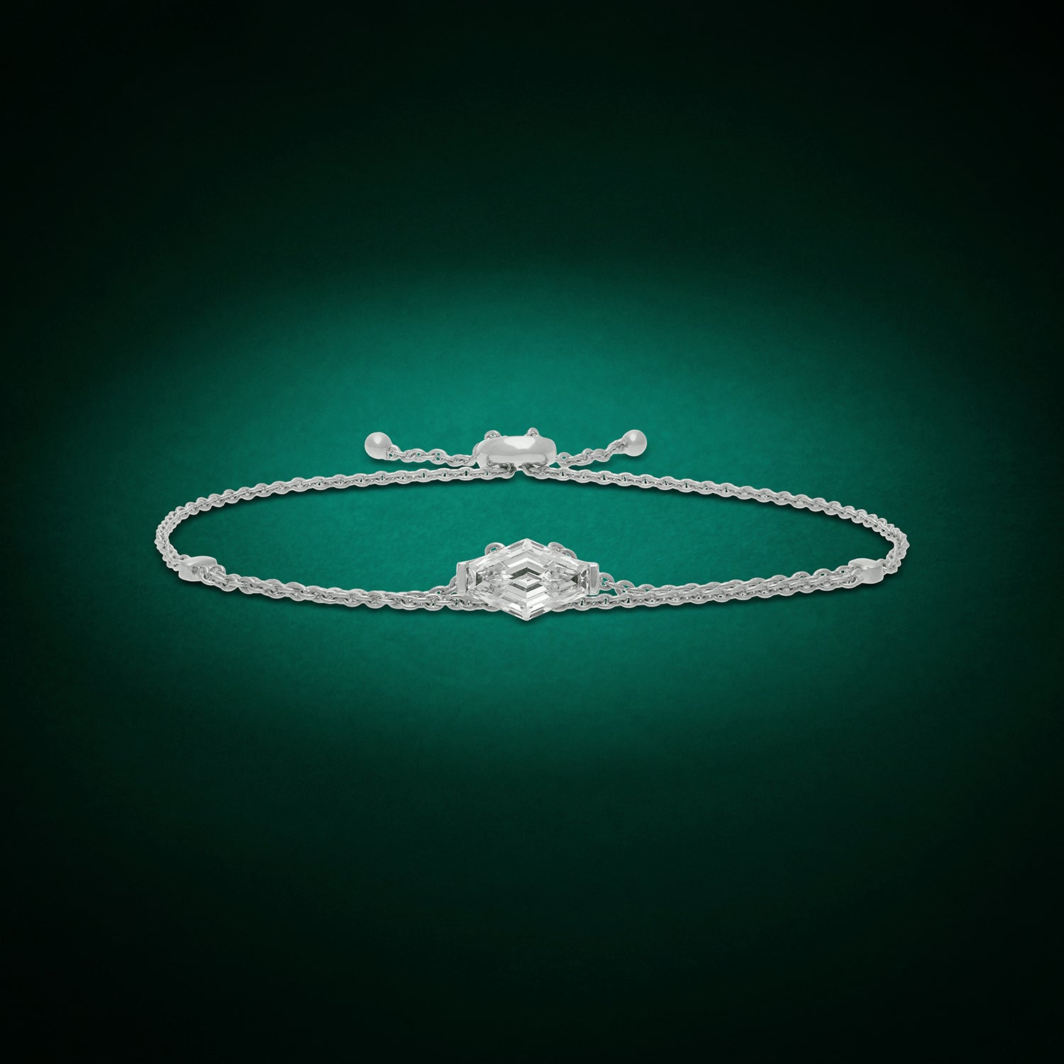 White Gold Adjustable Bracelet with Lozenge Blunt-Cut Lab-Grown Diamond | SKU : 0021938573