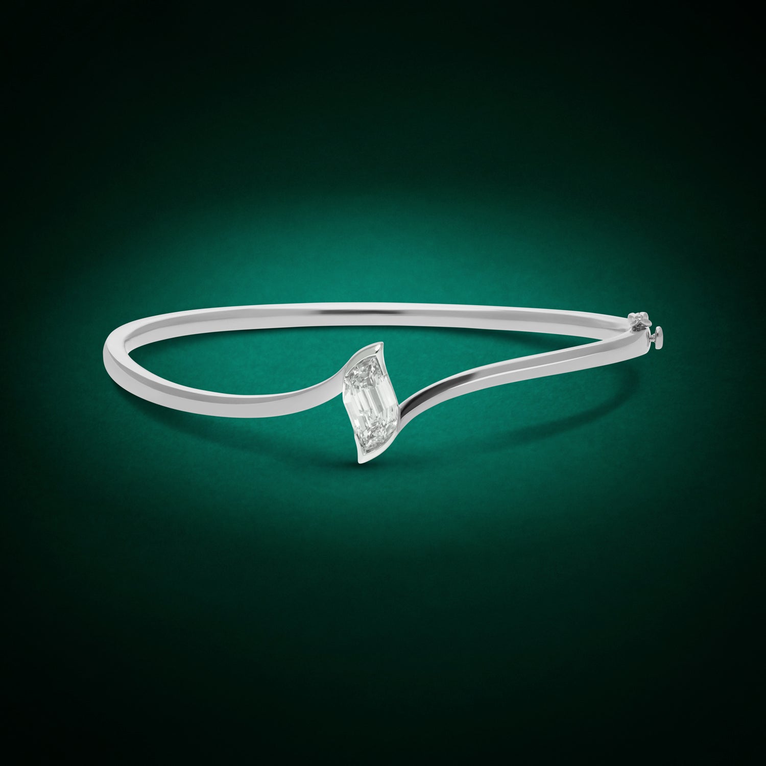 White Gold Bangle Set with Flame-Cut Lab-Grown Diamond | SKU : 0021938689
