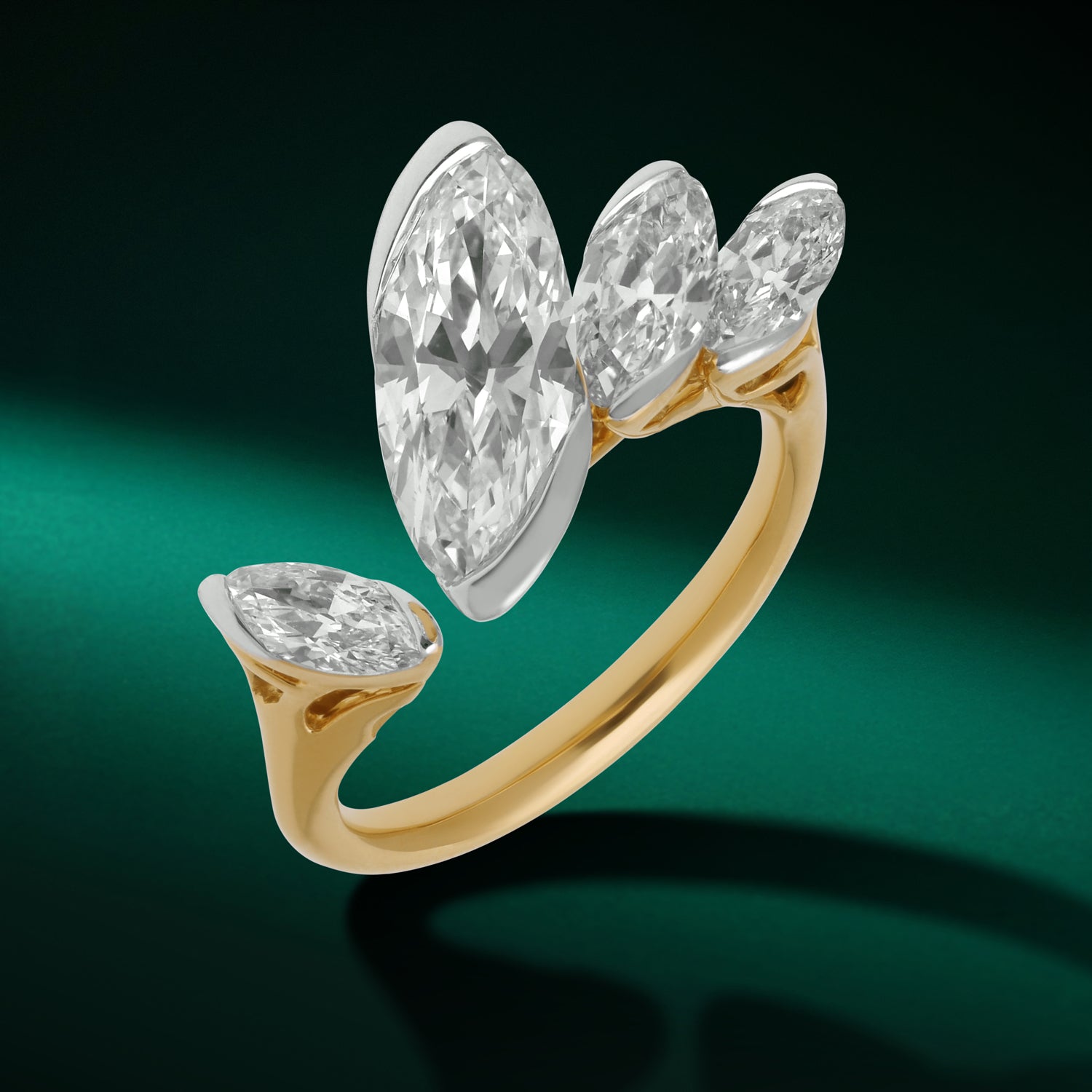 Gold Ring Set with Roval-Cut Lab-Grown Diamonds | SKU : 0021923135