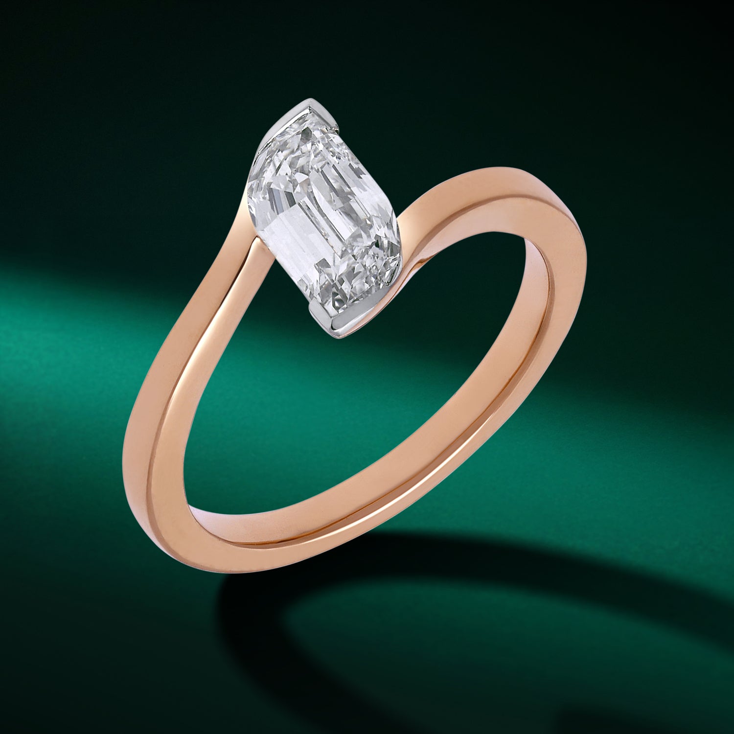 Rose Gold Ring with Flame-Cut Lab-Grown Diamond | SKU : 0003761618