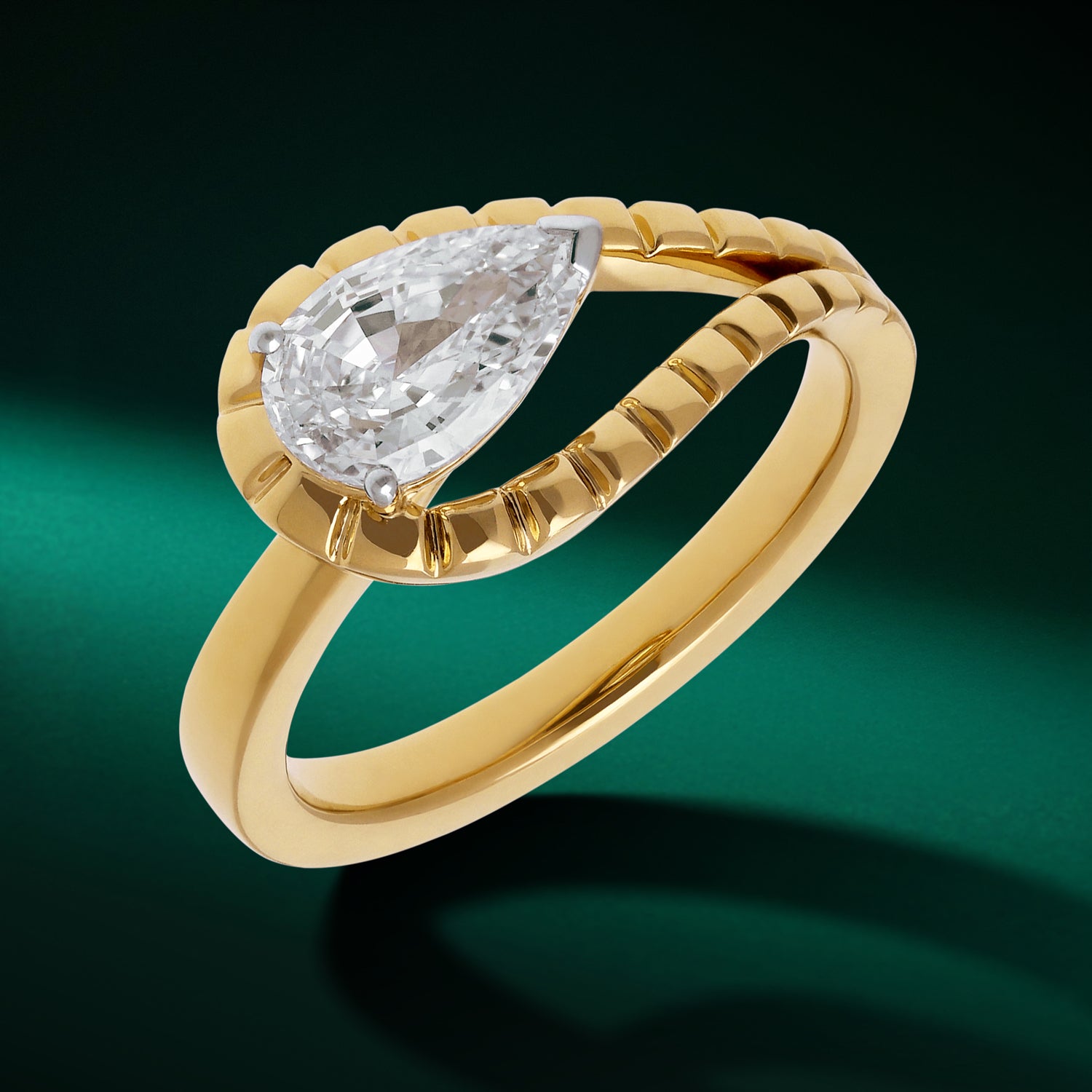 Yellow Gold Pear Step-Cut Lab-Grown Diamond Twist Ring | SKU : 0021922992