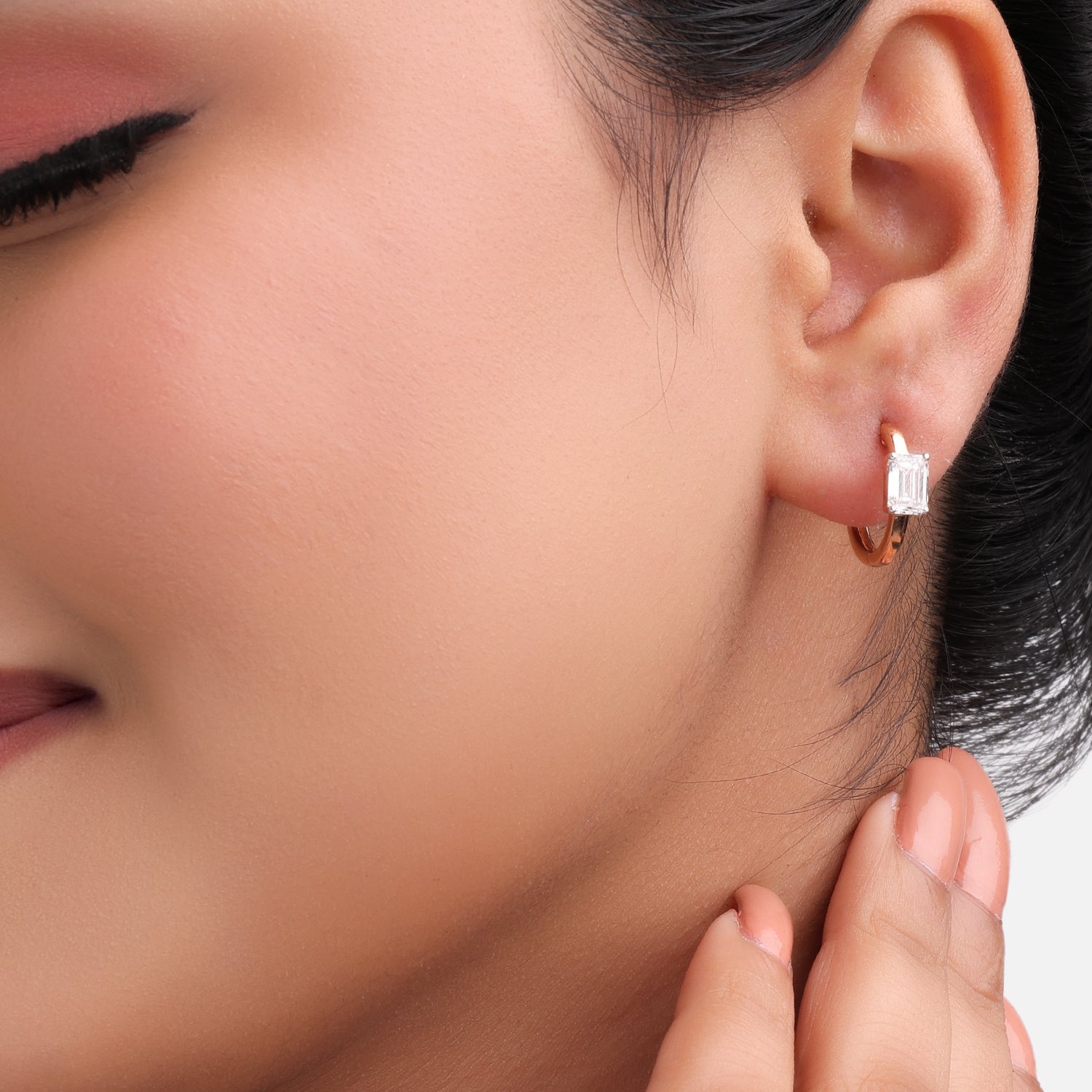 Lab Grown 1.59 Carat Emerald Cut Diamond Huggie Earrings in 18 Karat Rose Gold | SKU : 0005150151
