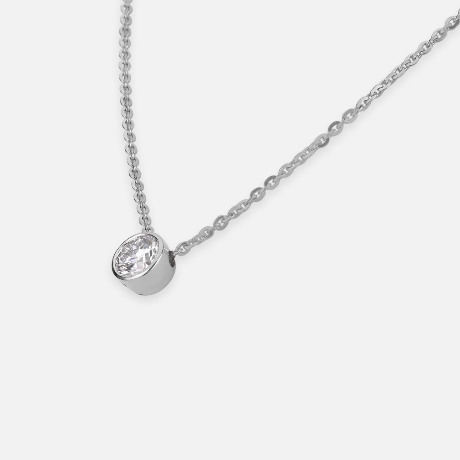 Lab Grown 2.01 Carat Round Brilliant Diamond Bezel Set Chain Pendant in 18 Karat Gold | SKU : 0005171071