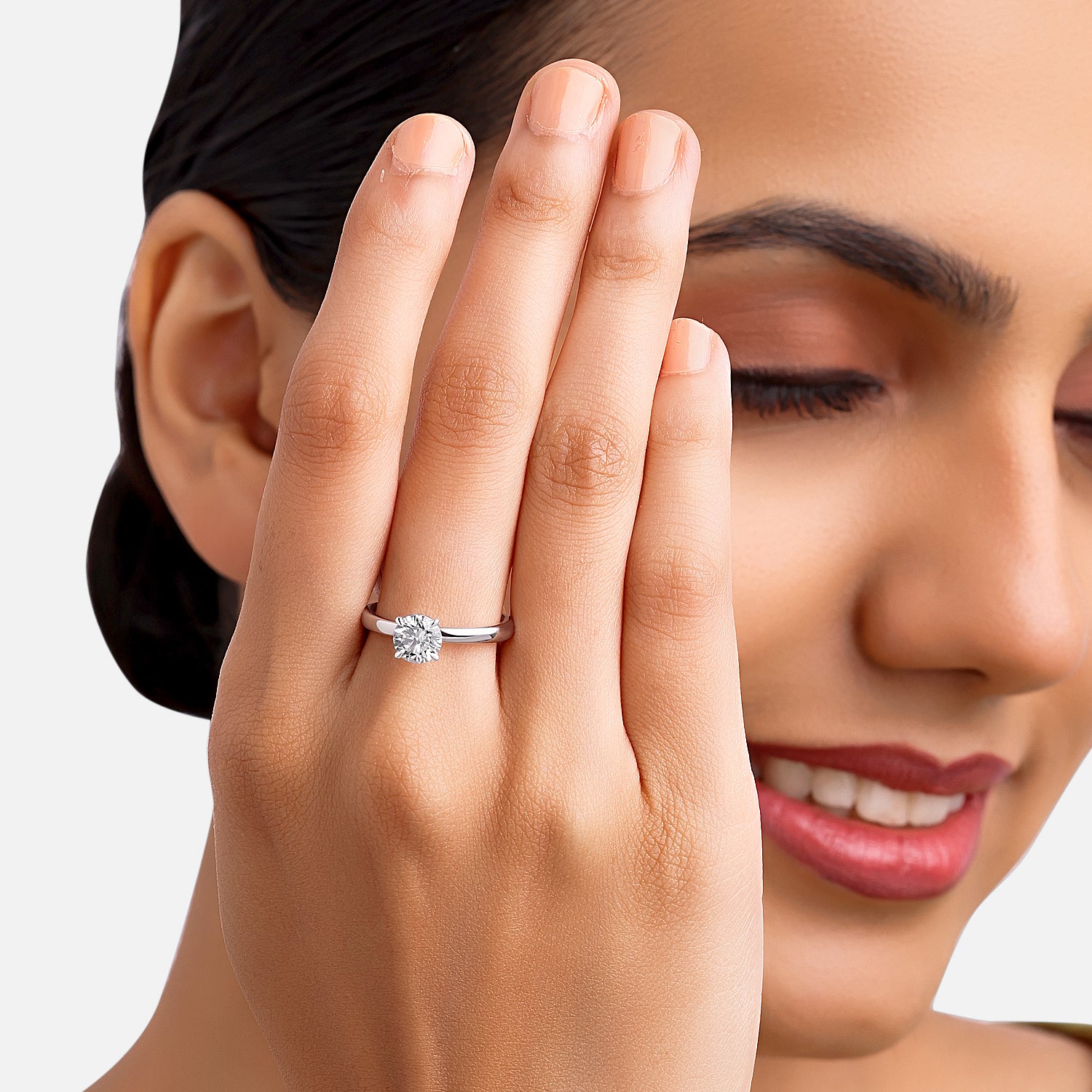 Timeless Round Brilliant Lab-Grown Diamond Solitaire Ring in White Gold | SKU : 0004953111