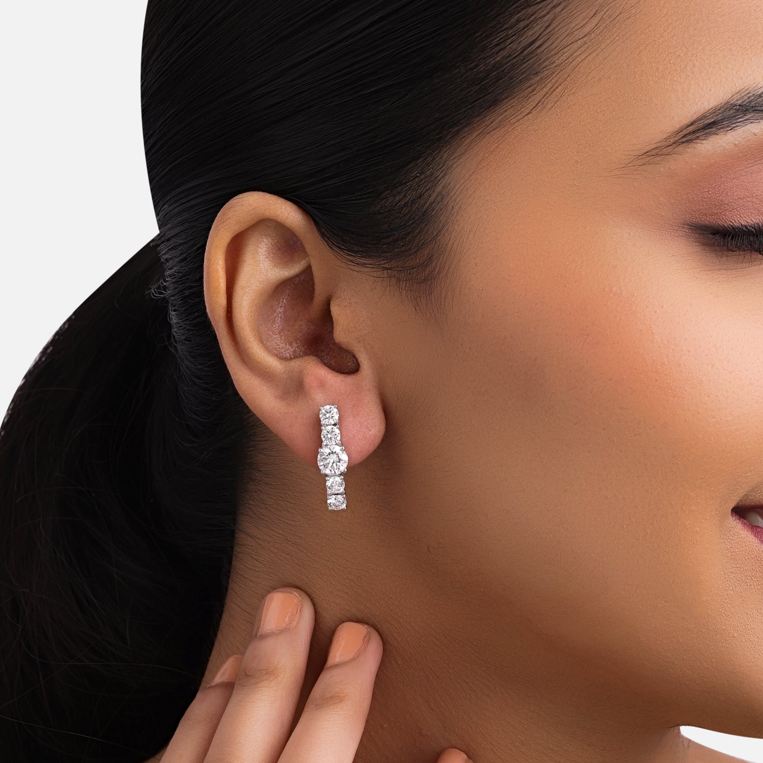 Lab-Grown Diamond Hoop Earrings in 18K White Gold | SKU : 0004954019