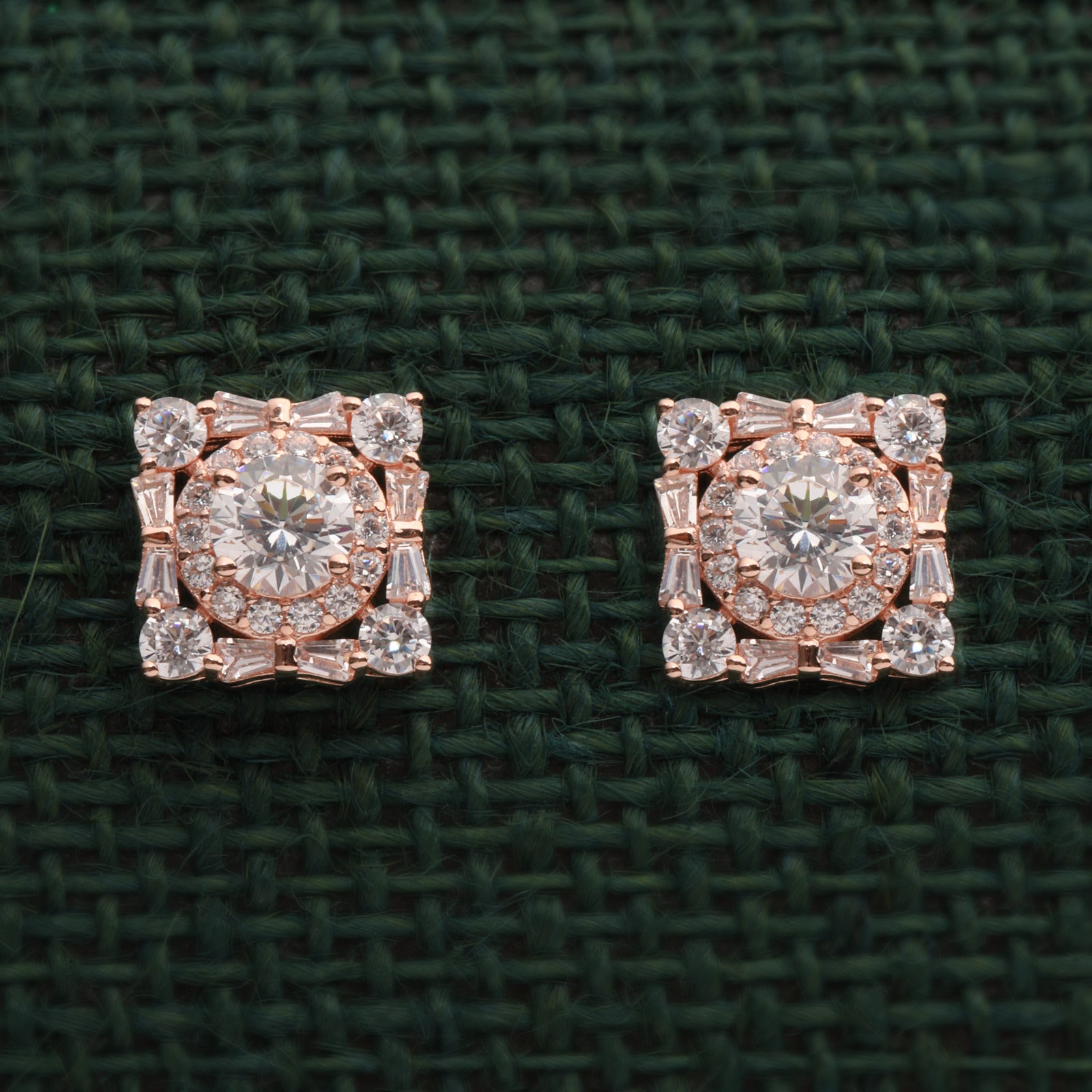 EMBLEM EARSTUDS - crash.club by CKC