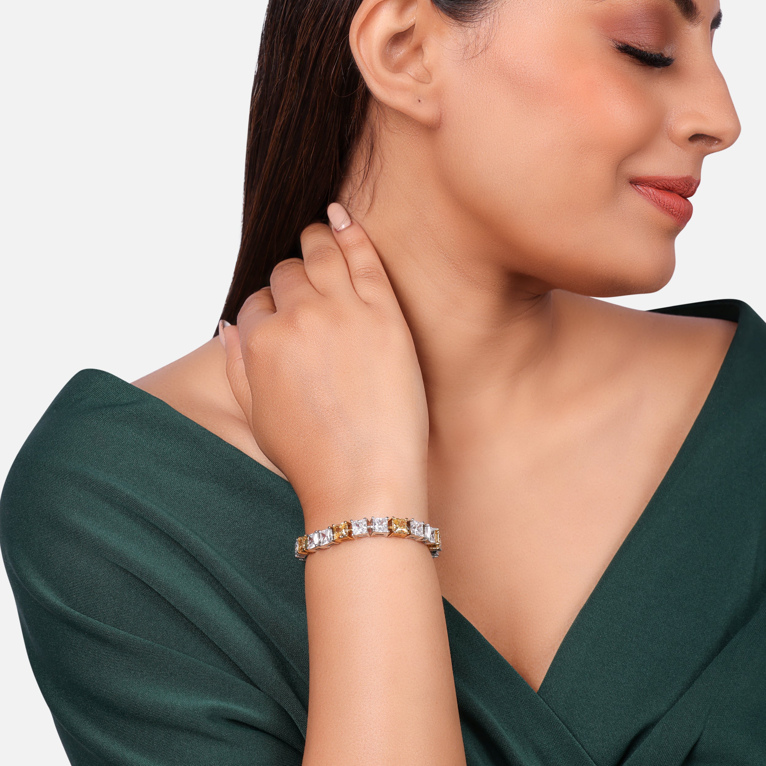 Sterling Silver Flexible Bracelet with Princess Cut Cubic Zirconia | SKU : 0020289928, 0020289904 , 0020289911, 0004410560