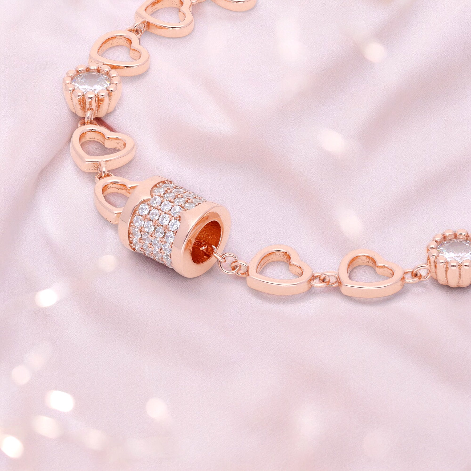 Rose Gold Heart Charm Bracelet with Pave Set Accents | SKU : 0003109786, 0003109809, 0003109779, 0003109793, 00031098909, 0003109816, 0003109786