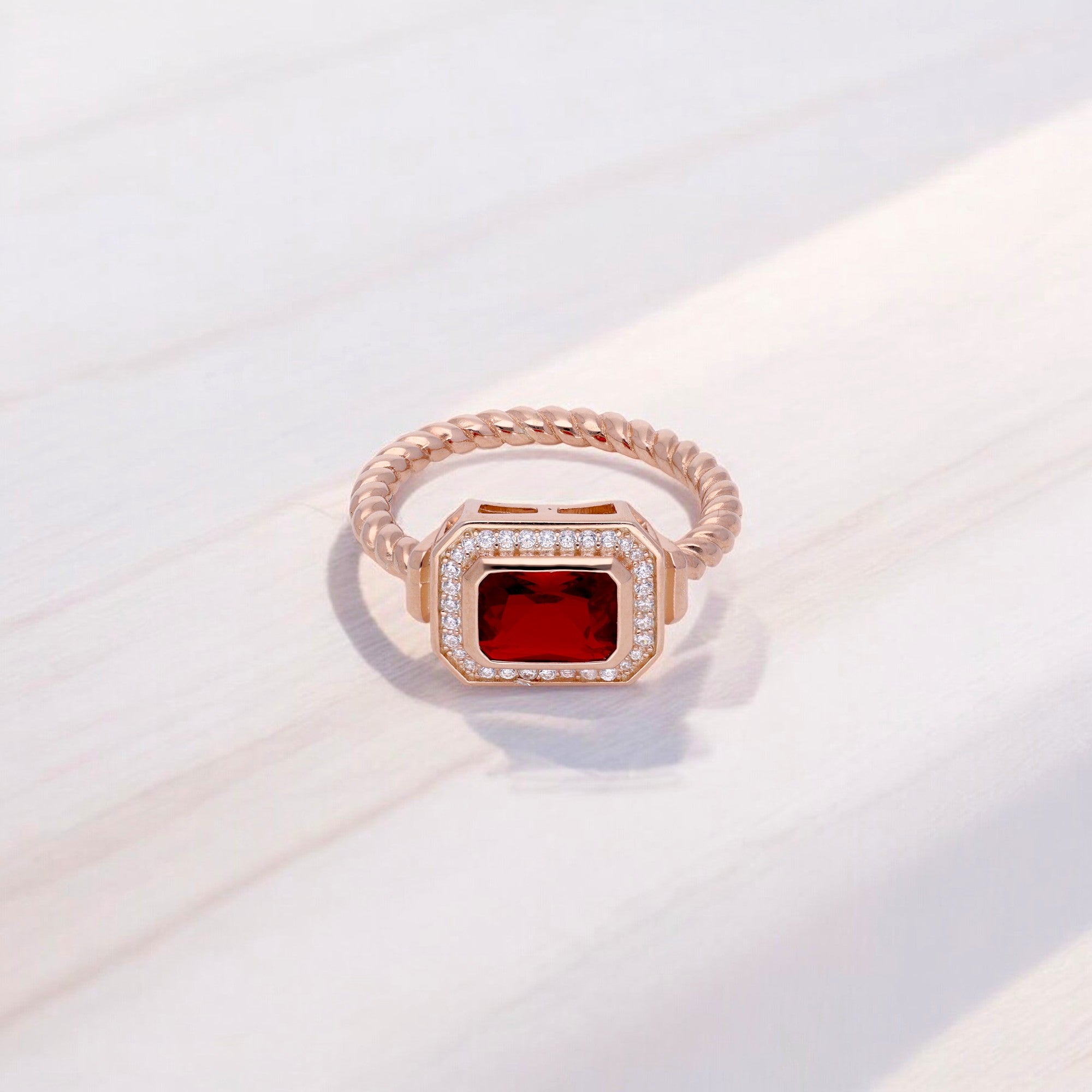 Red Magisterial Ring | SKU : 0003114766