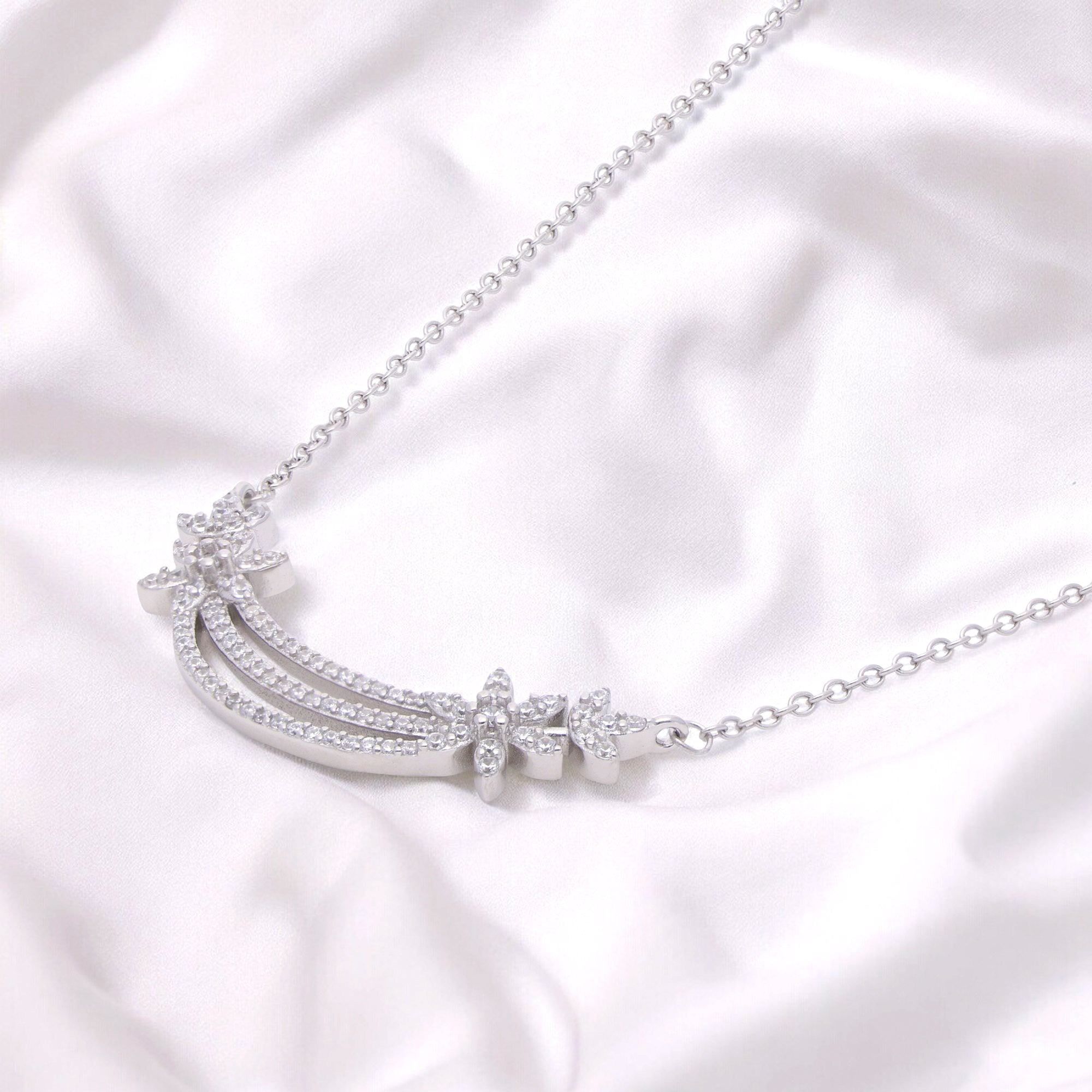 Diamond Bow Necklace | SKU : 0003115299, 0003115336, 0003115251