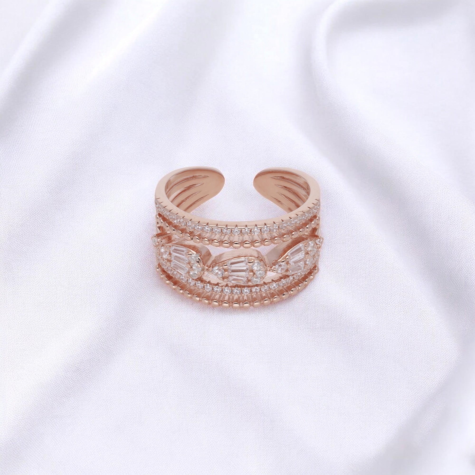 ENCHANTING LEAVES CUFF RING | SKU : 0003116197, 0003116111, 0003109038, 0003116081, 0003116098