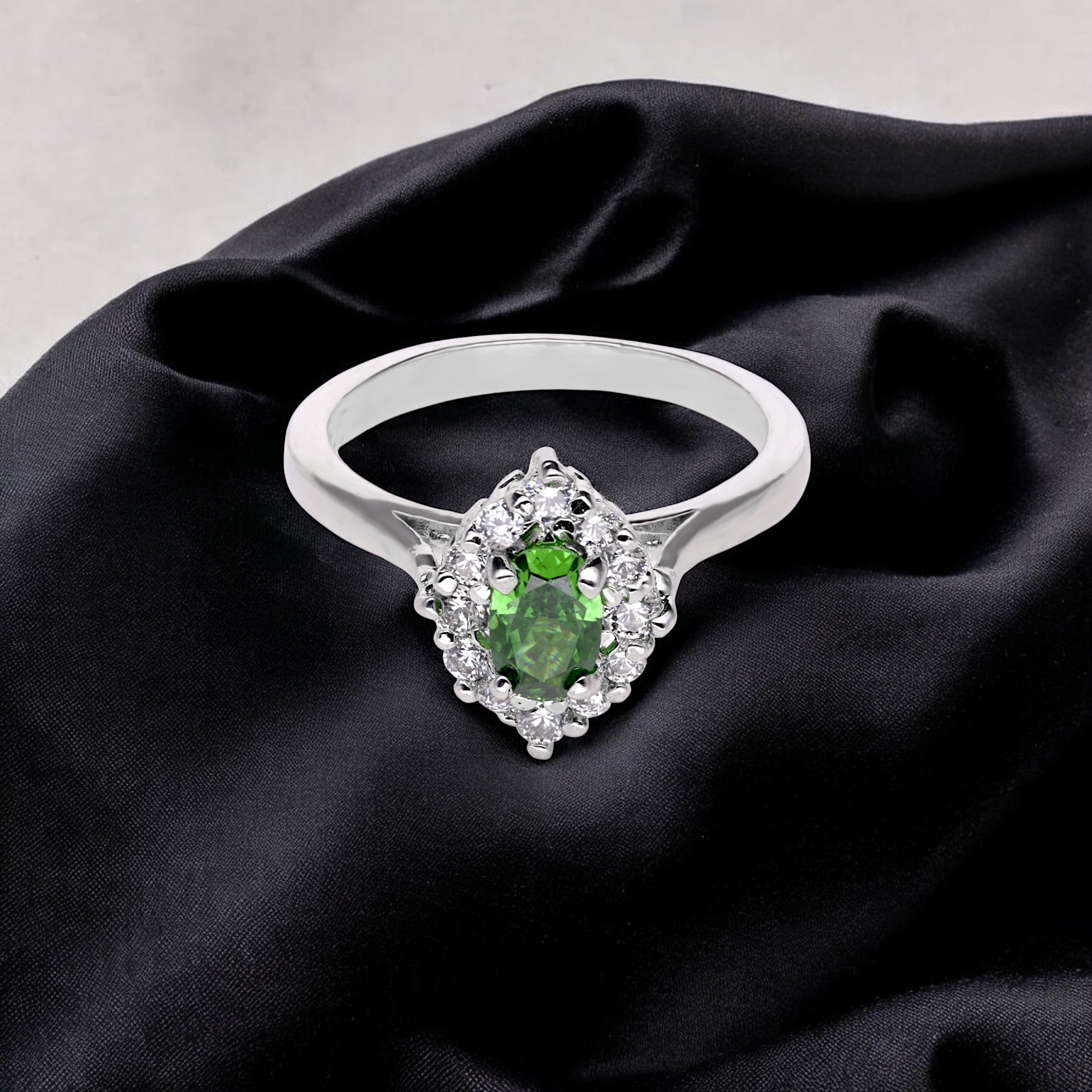 Sterling Silver Fancy Ring with Green Gemstone and Cubic Zircons | SKU : 0003395196