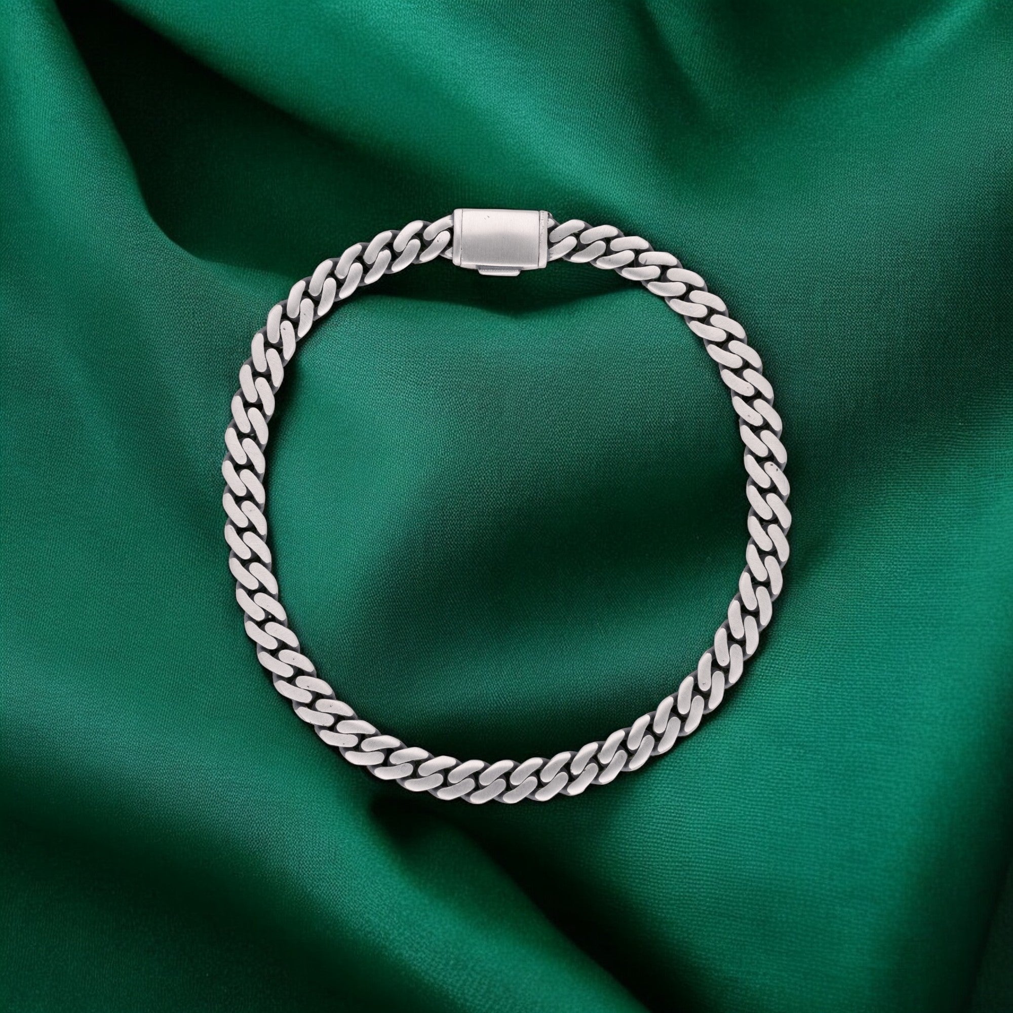 Modern Twist Cuban Link Bracelet | SKU : 0020860387, 0003401880