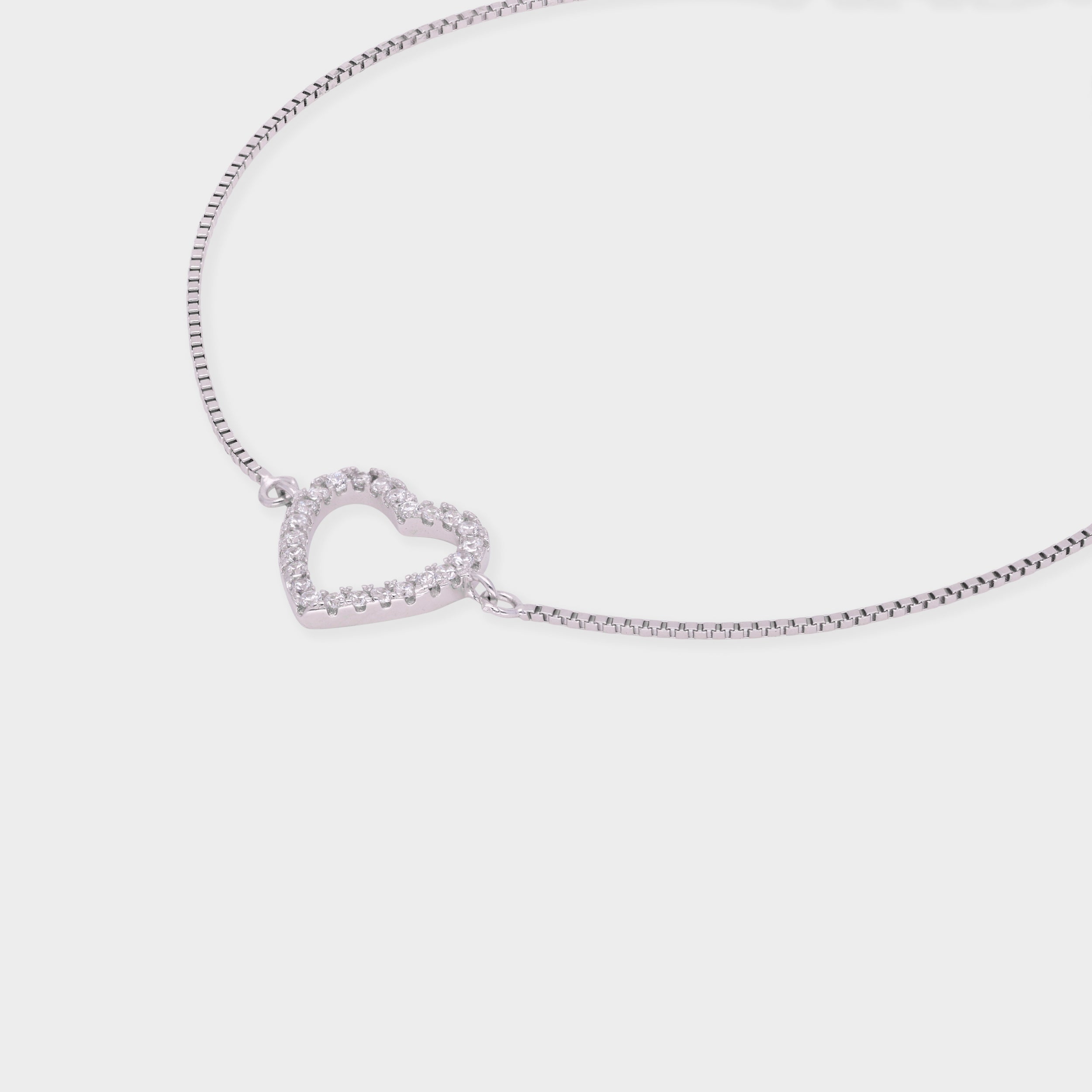 Heart Motif Bracelet in Silver Tone with Sparkling Stones | SKU : 0003624159, 0021525513, 0021525506, 0021525490, 0021525483, 0021546181, 0003631041