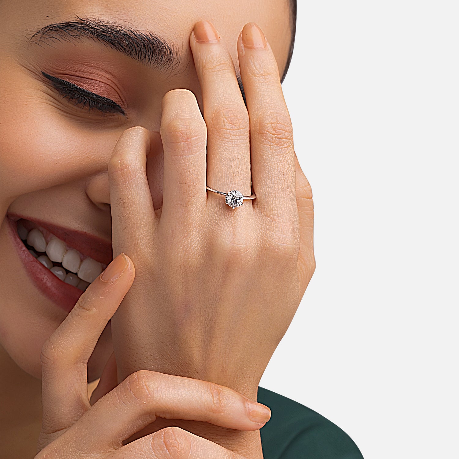 Lab Grown 0.870 Carat Diamond Ring in 18 Karat Gold | SKU : 0004933410