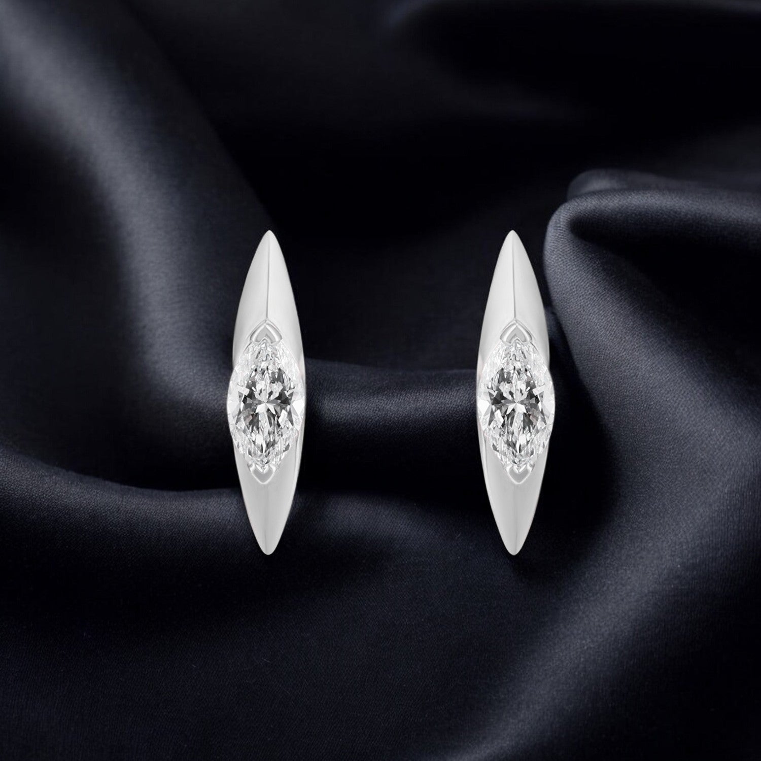 Lab Grown 1.030 Carat Diamond Hoop Earrings in 18 Karat Gold | SKU : 0004940340