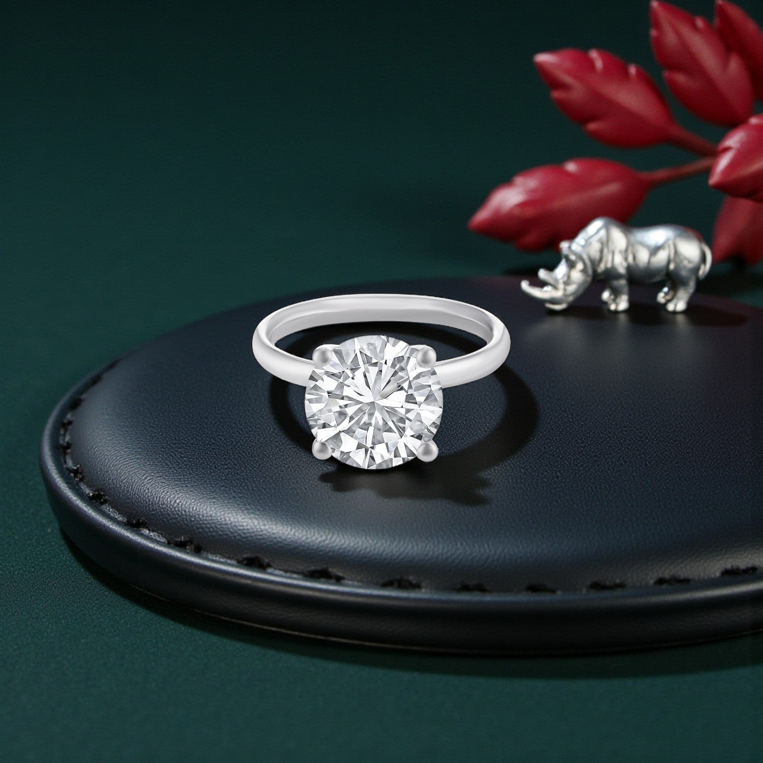 Lab Grown 4.05 Carat Diamond Solitaire Ring in 18 Karat Gold | SKU : 0005052547