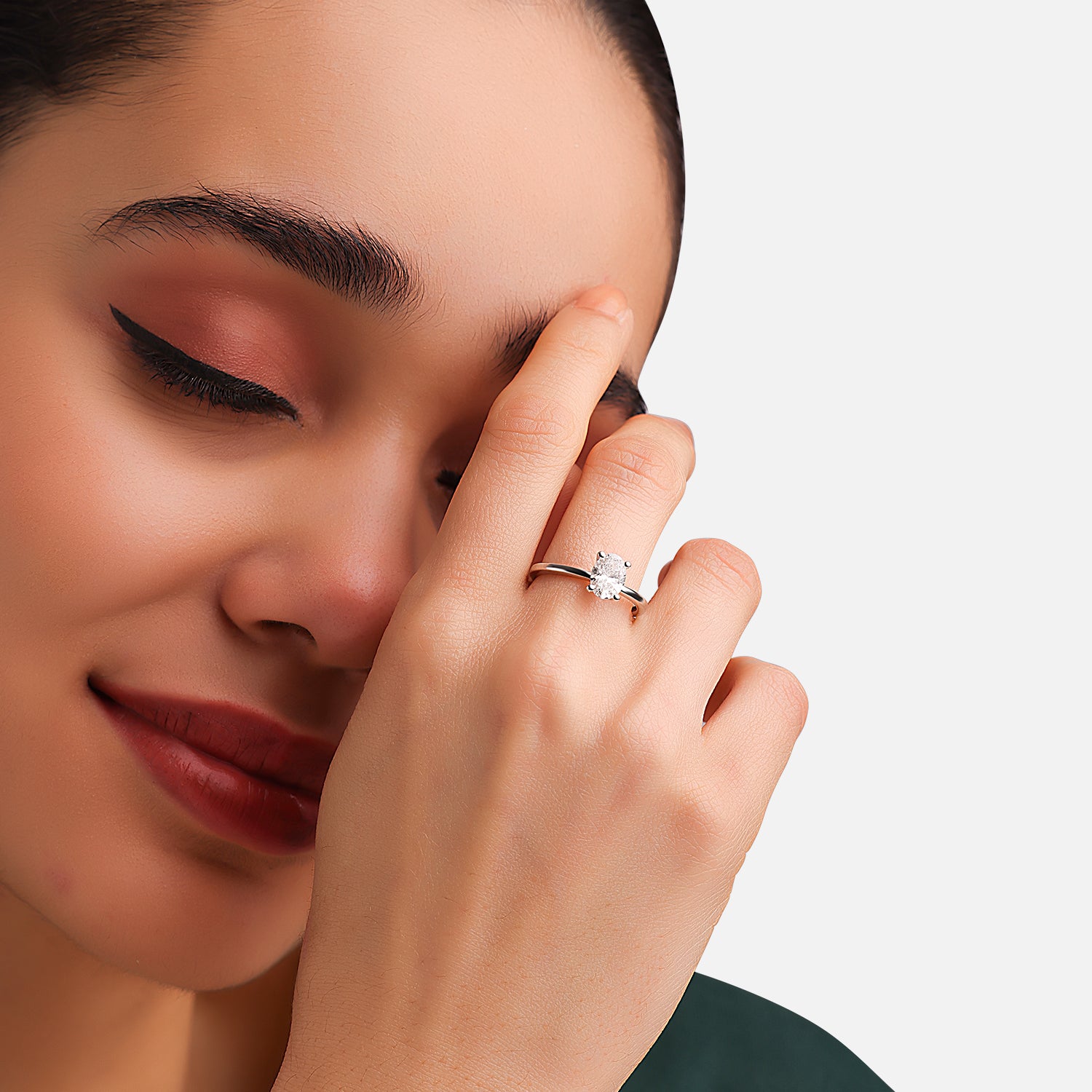 Lab Grown 1.03 Carat Emerald Cut Diamond Solitaire Ring in 18 Karat Gold | SKU : 0005053261