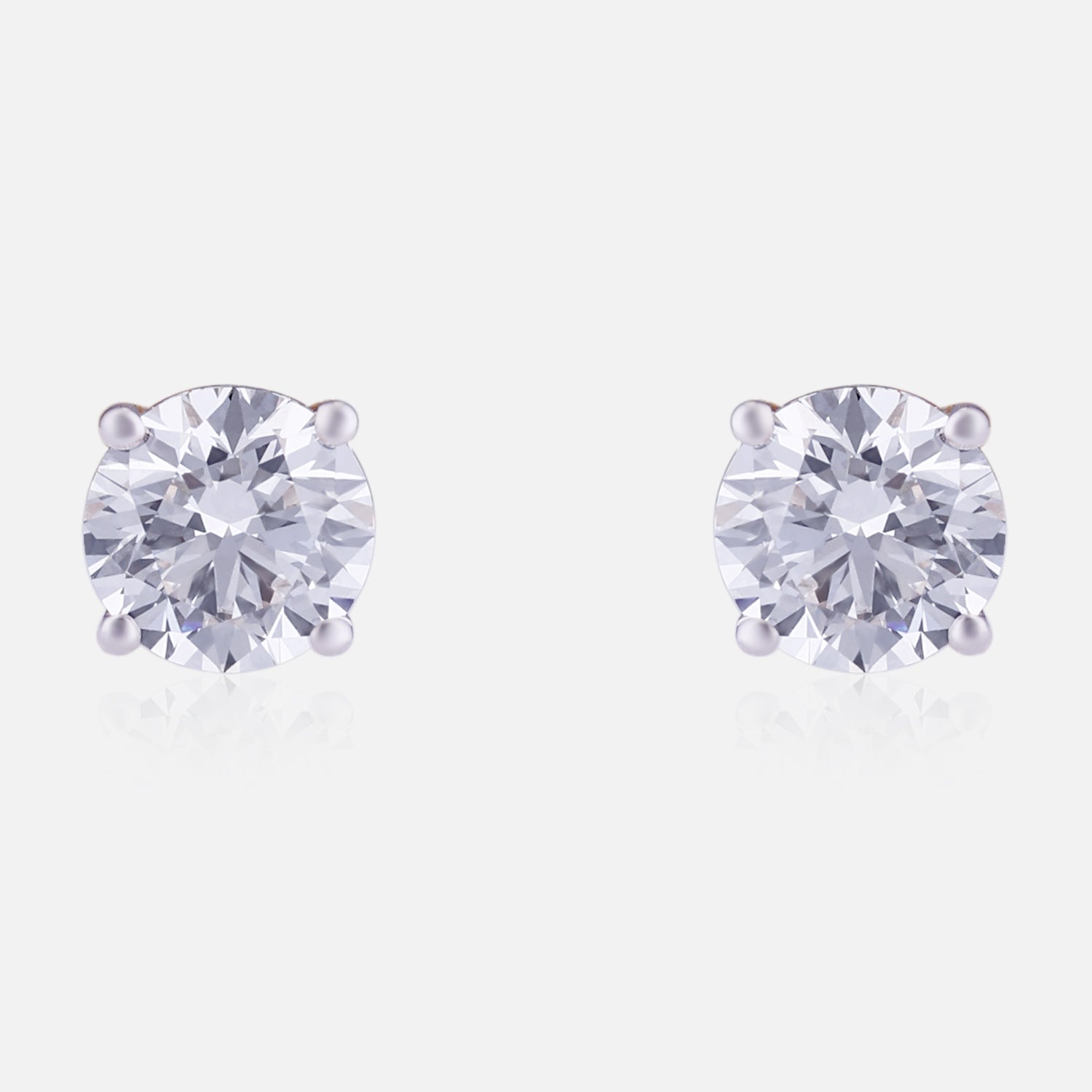 Lab Grown 3.070 Carat Solitaire Diamond Stud Earrings in 18 Karat Gold | SKU : 0005059256