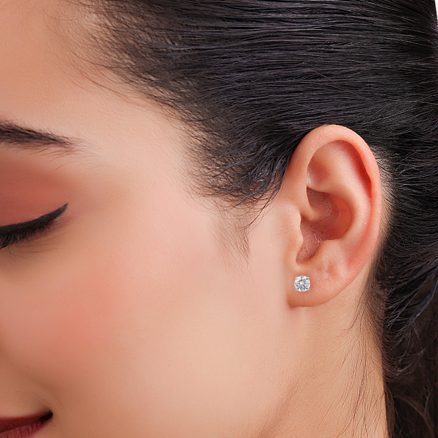 Lab Grown 3.070 Carat Solitaire Diamond Stud Earrings in 18 Karat Gold | SKU : 0005060801