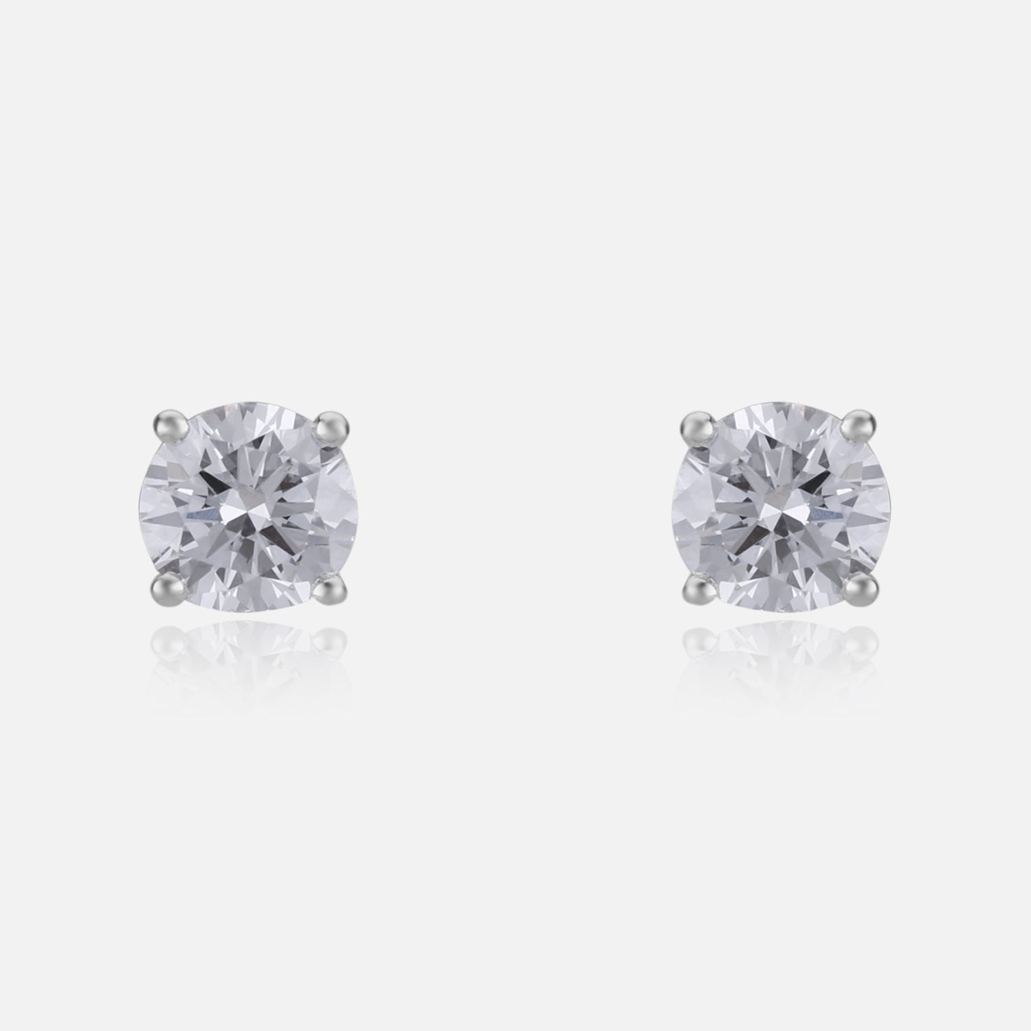 Lab Grown 1.510 Carat Round Brilliant Diamond Stud Earrings in 18 Karat Gold | SKU : 0005096039