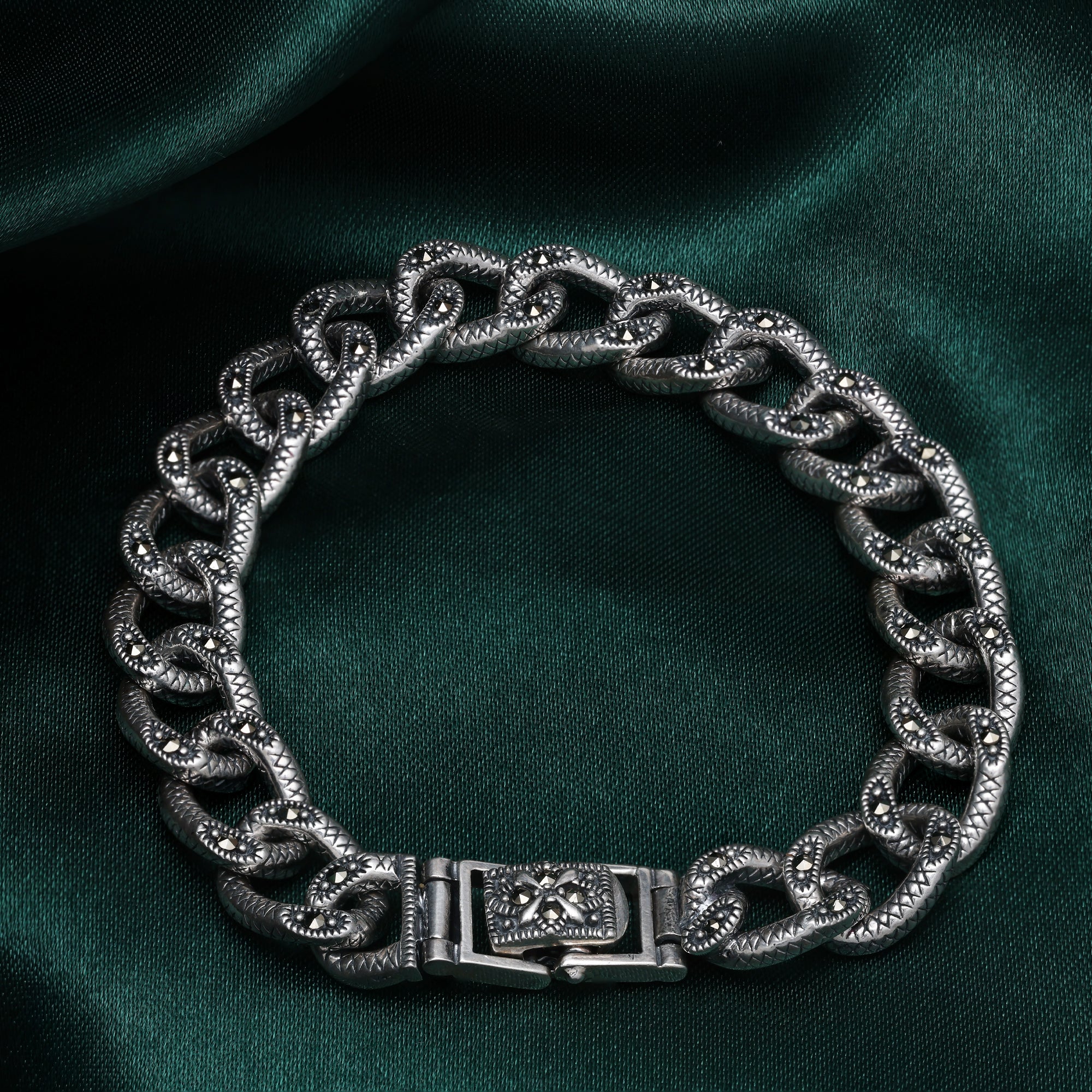 Vintage Intrigue Sterling Silver Textured Chain Bracelet | SKU: 0018200300